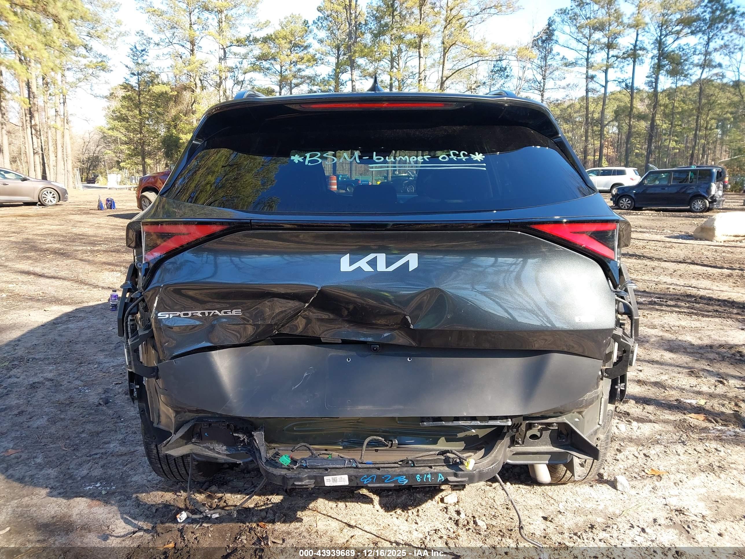 KIA SPORTAGE image 6