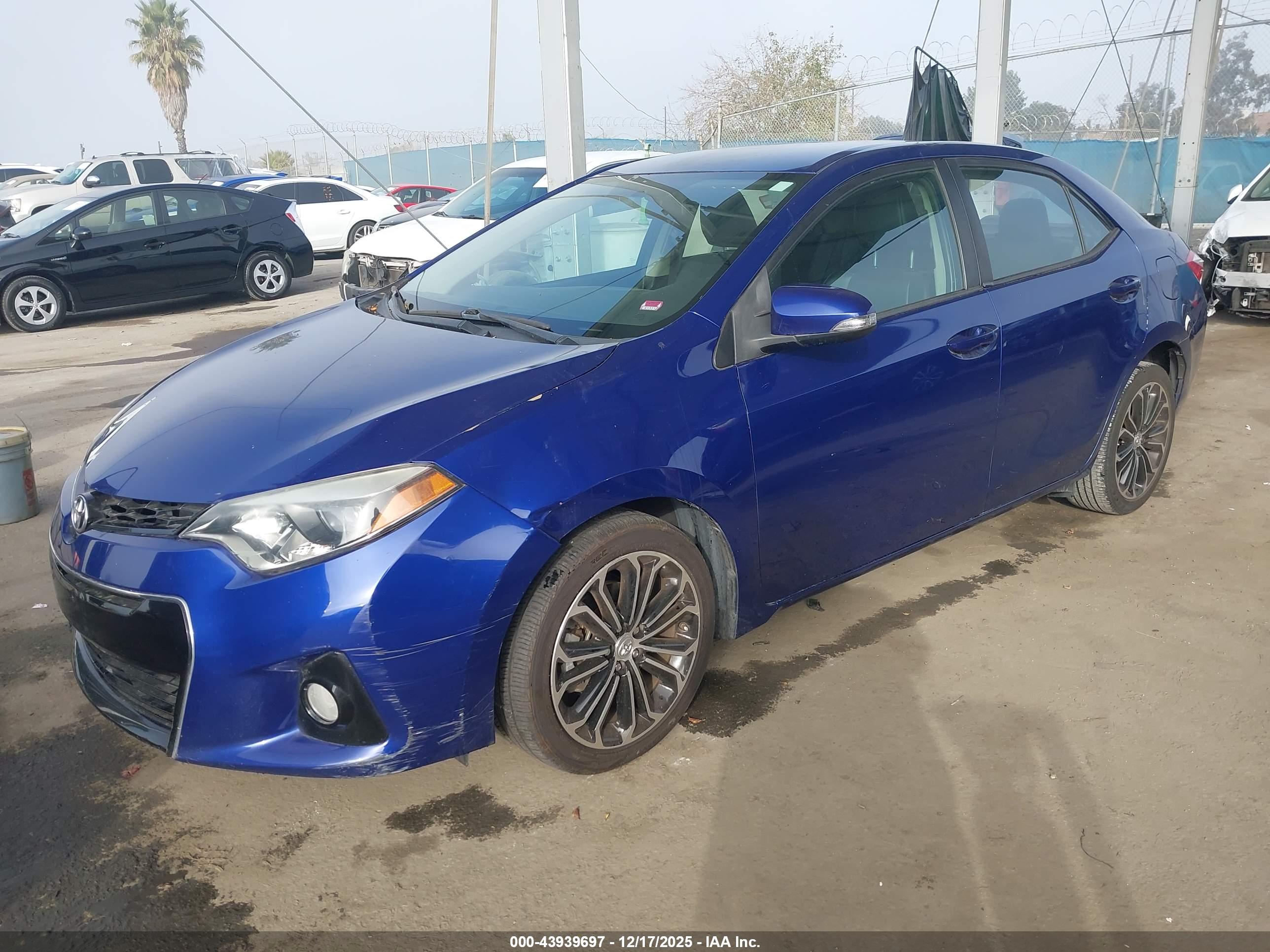 TOYOTA COROLLA image 2