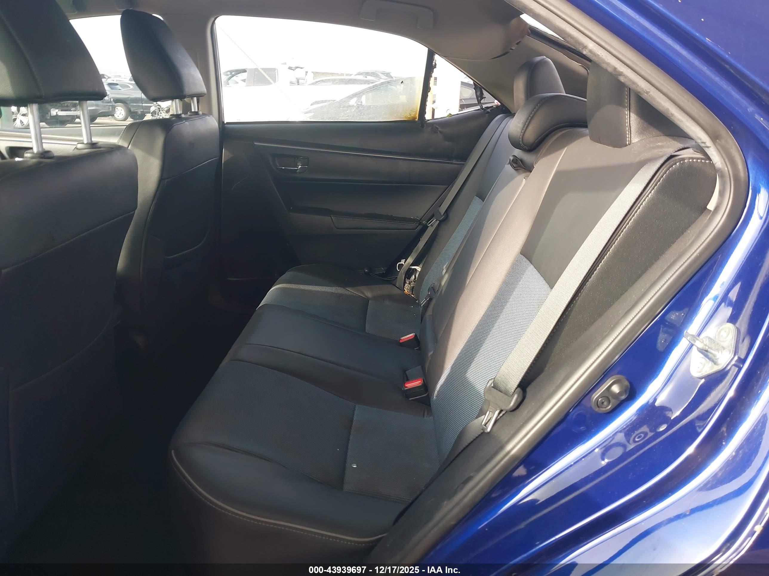 TOYOTA COROLLA image 8