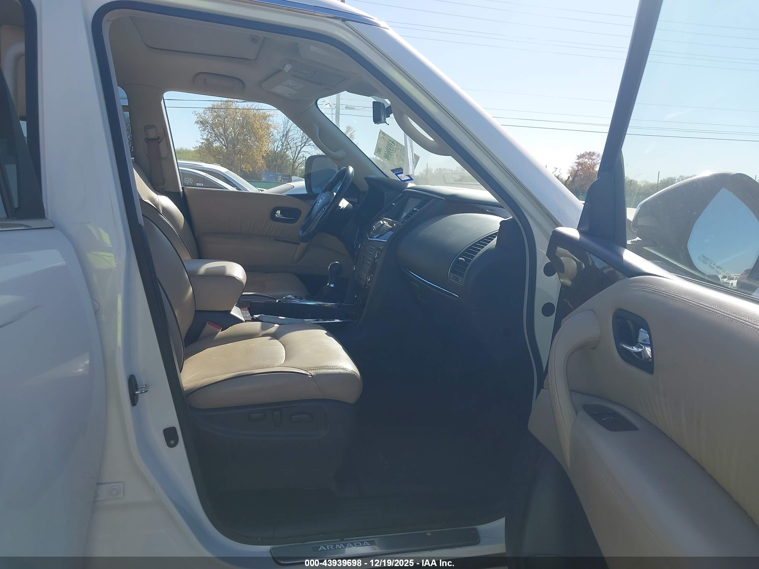 NISSAN ARMADA image 5