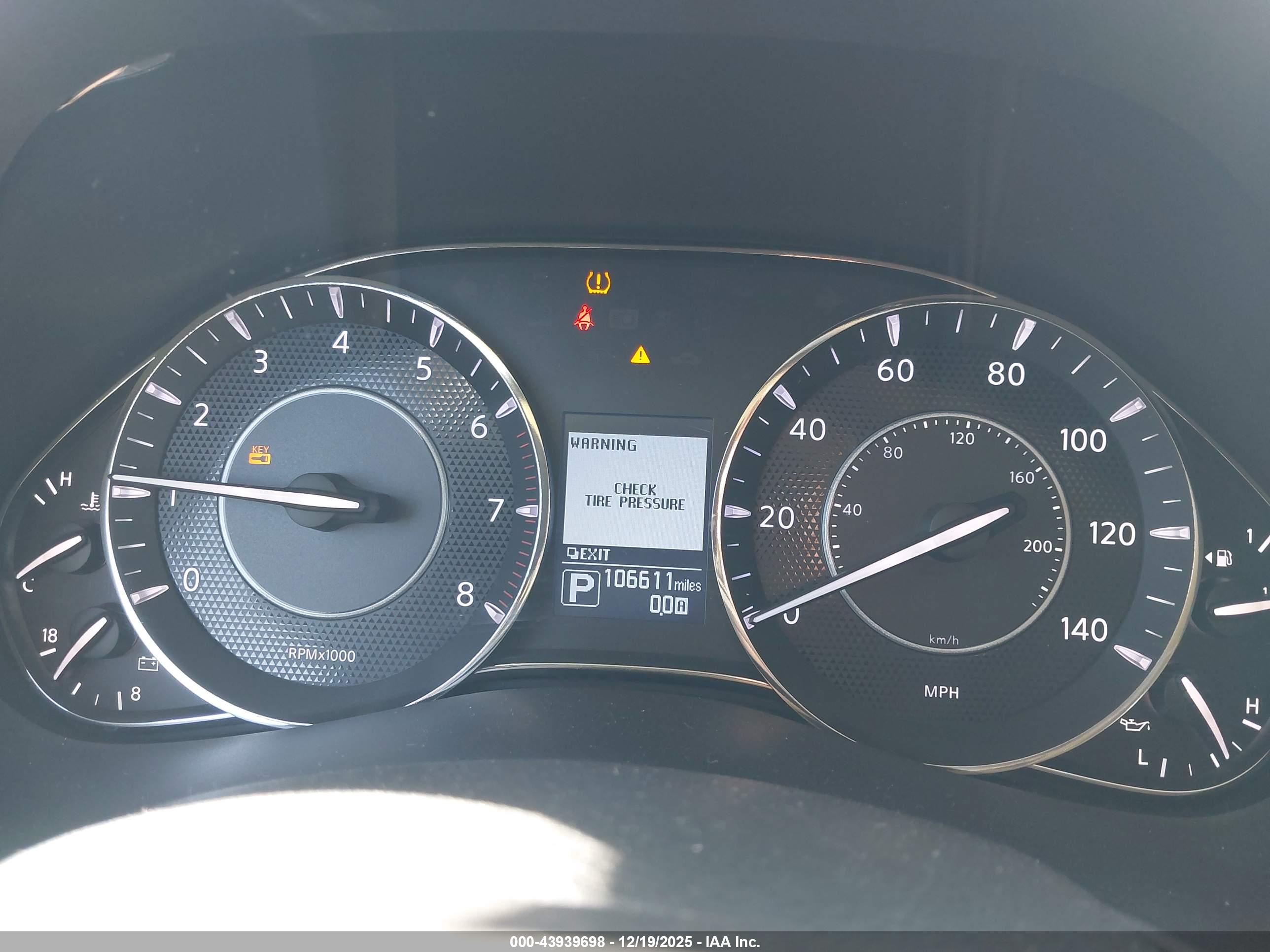 NISSAN ARMADA image 7