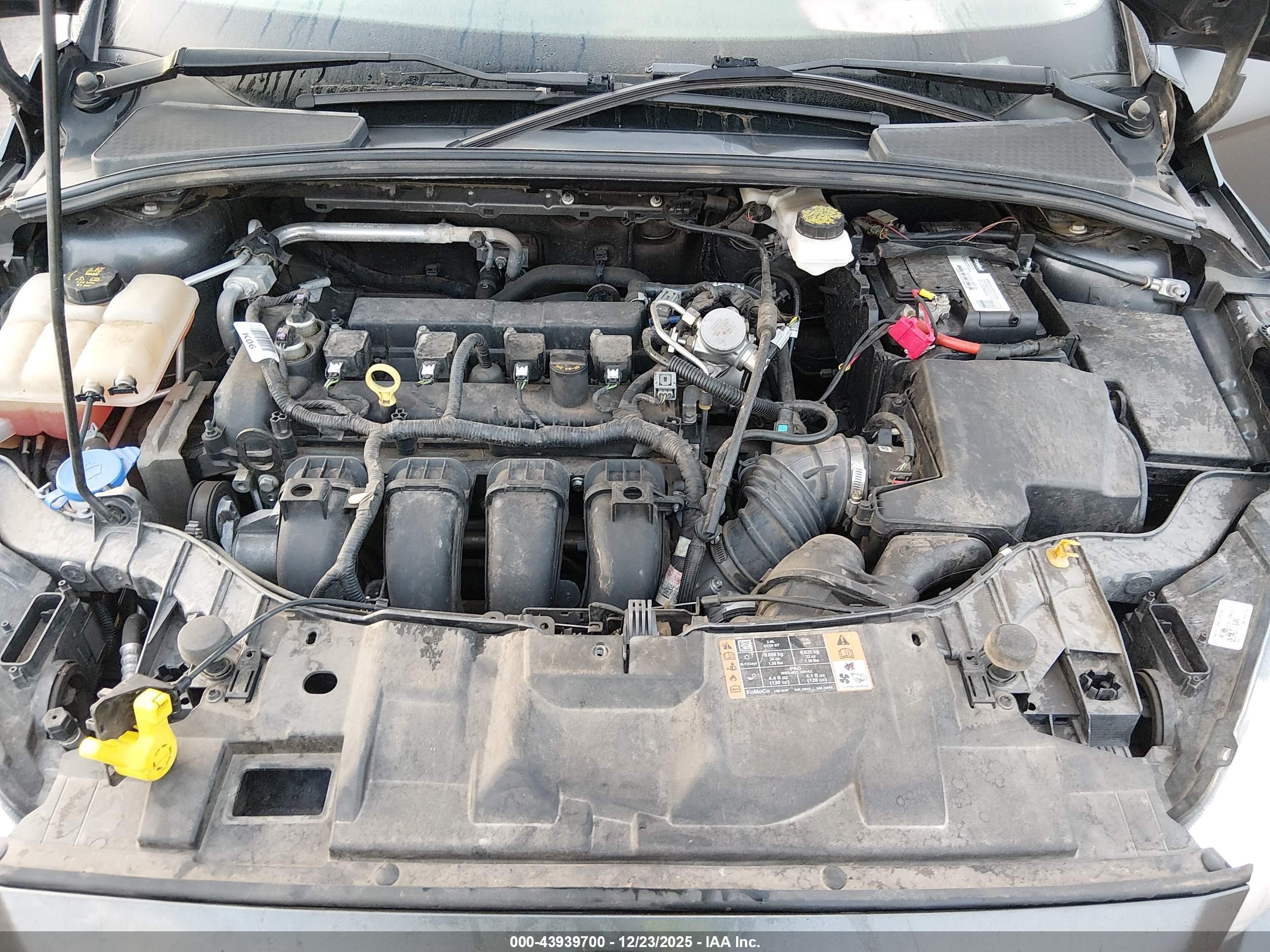 FORD FOCUS image 10