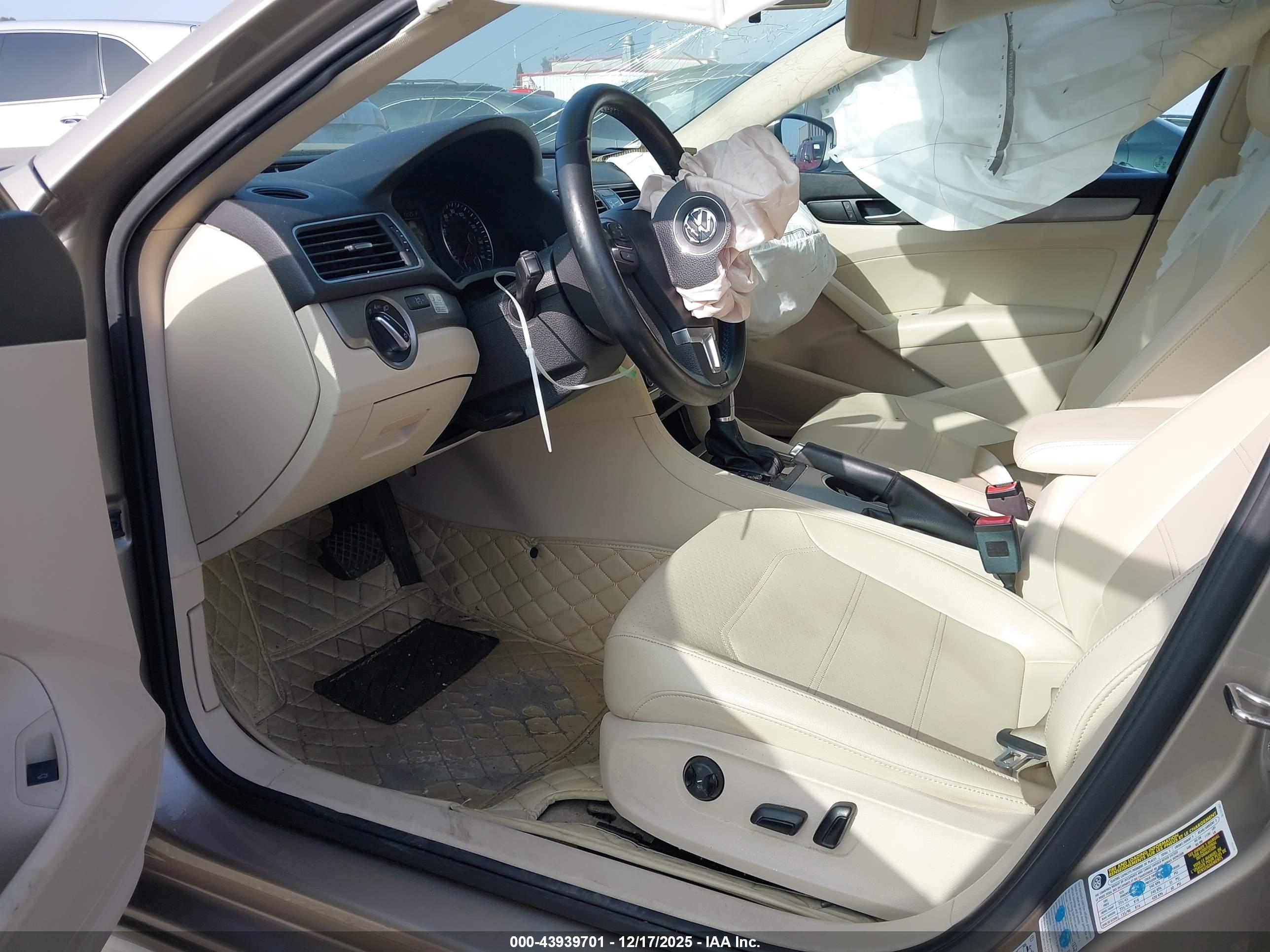 VOLKSWAGEN PASSAT image 5