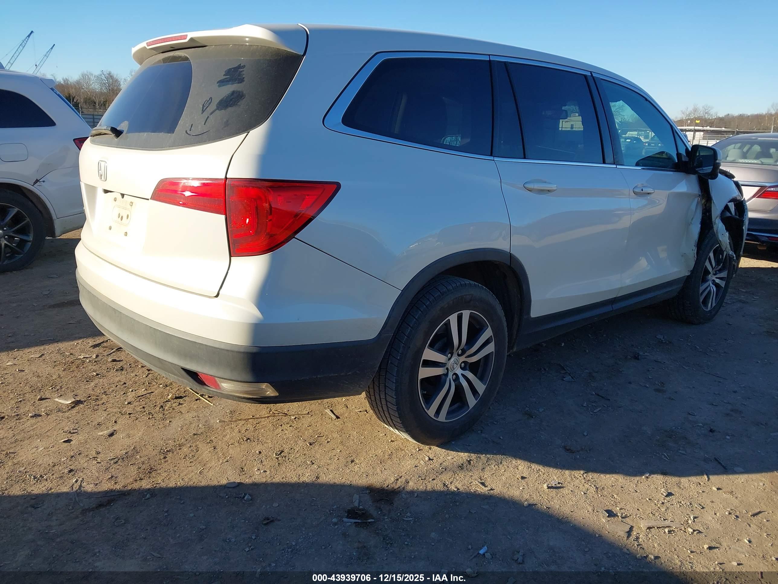 HONDA PILOT image 4