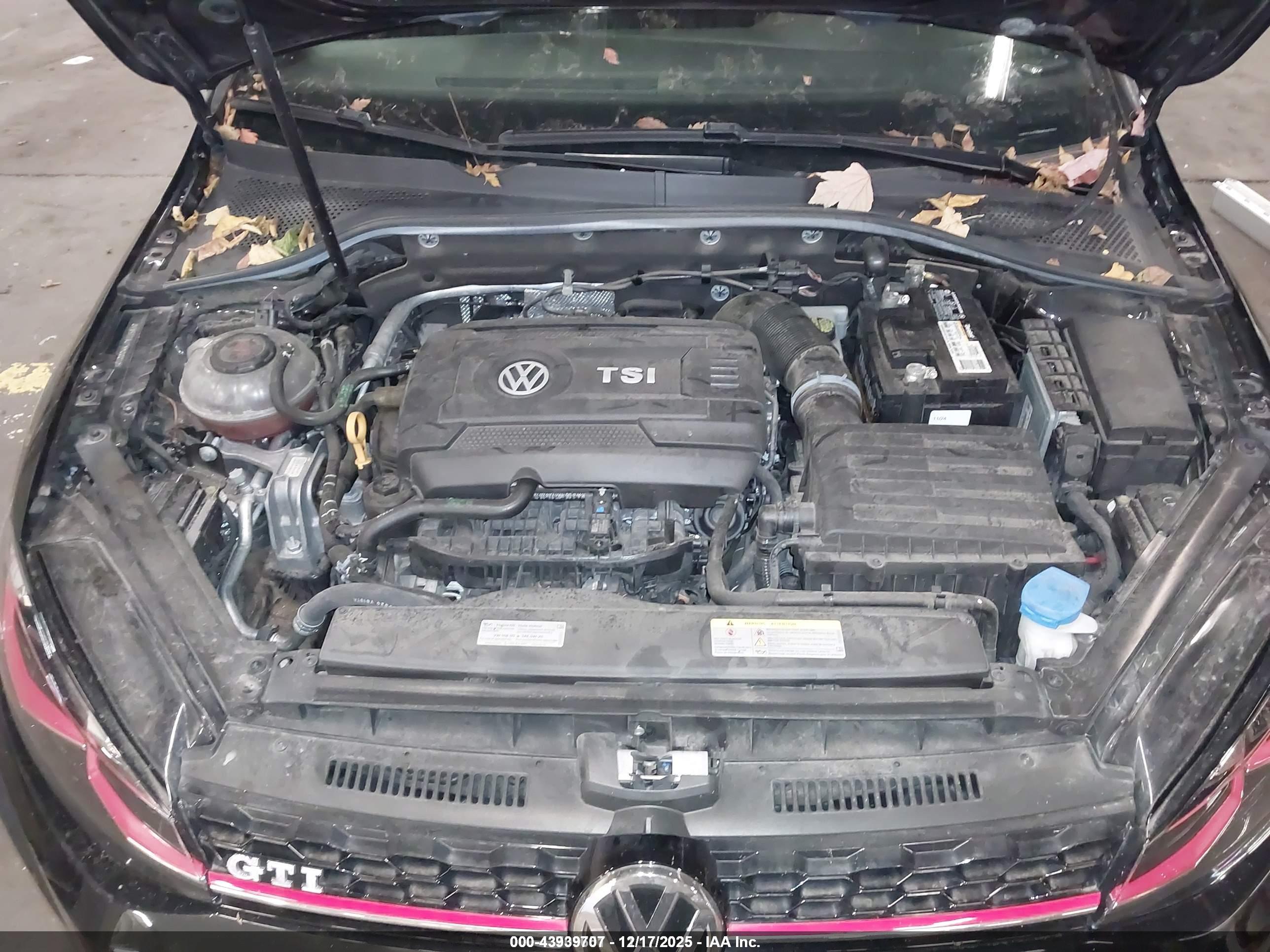 VOLKSWAGEN GOLF image 10