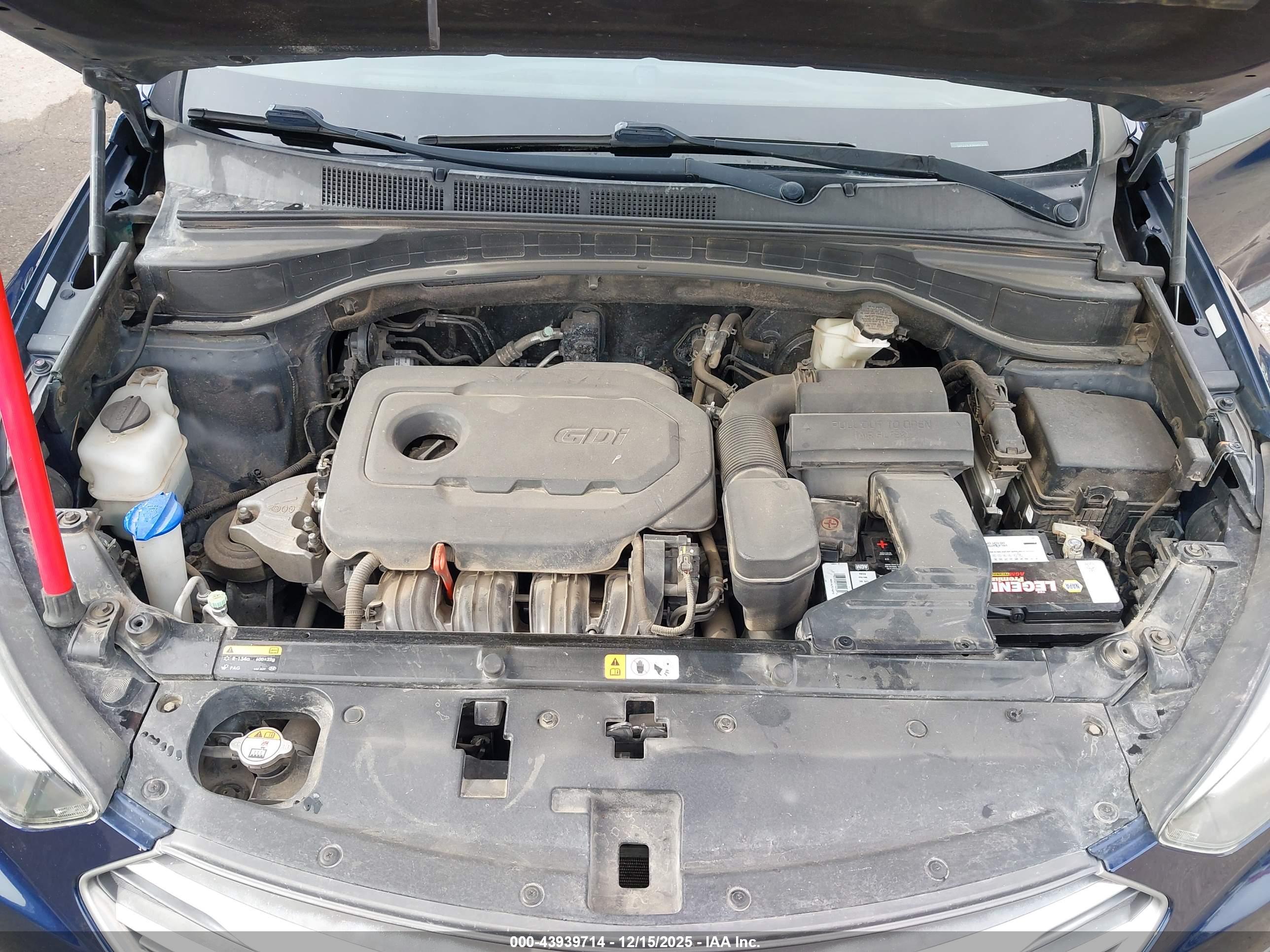 HYUNDAI SANTA image 10