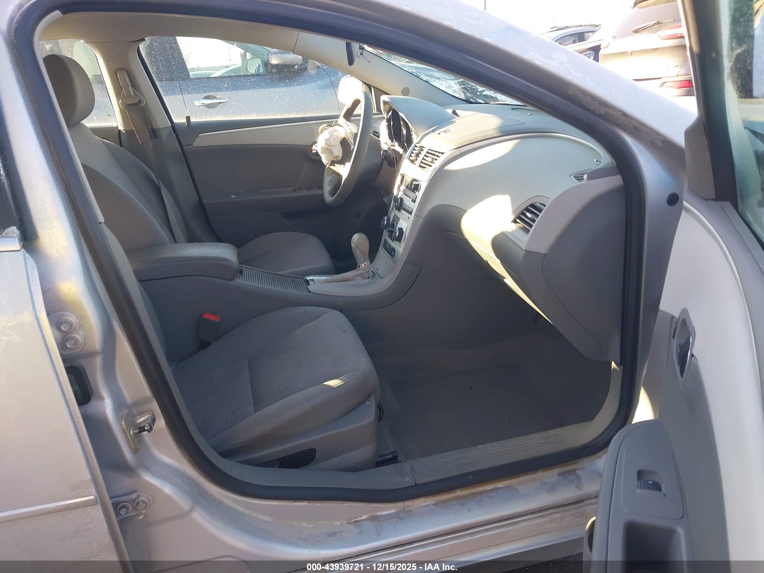 CHEVROLET MALIBU image 5