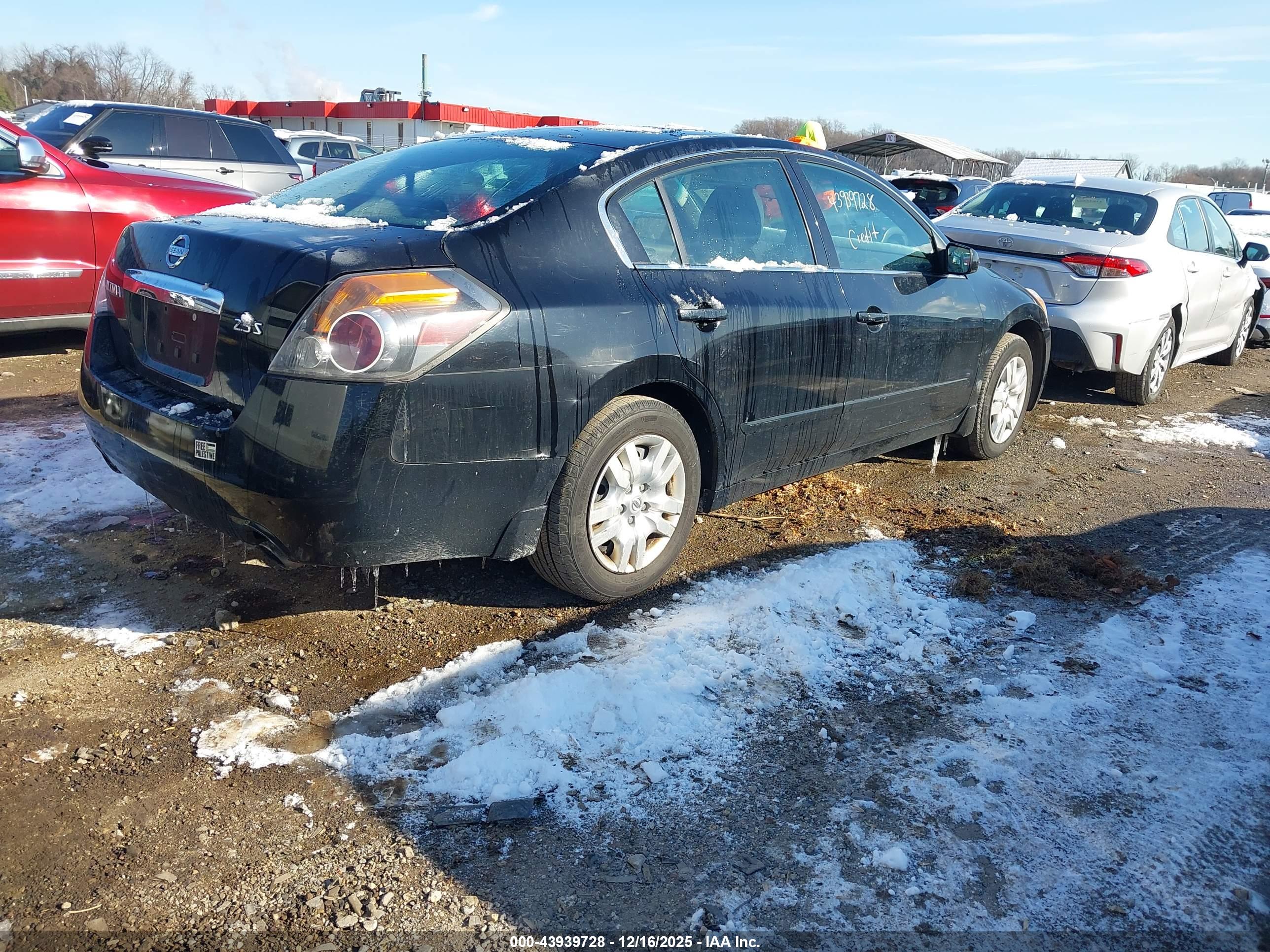 NISSAN ALTIMA image 4