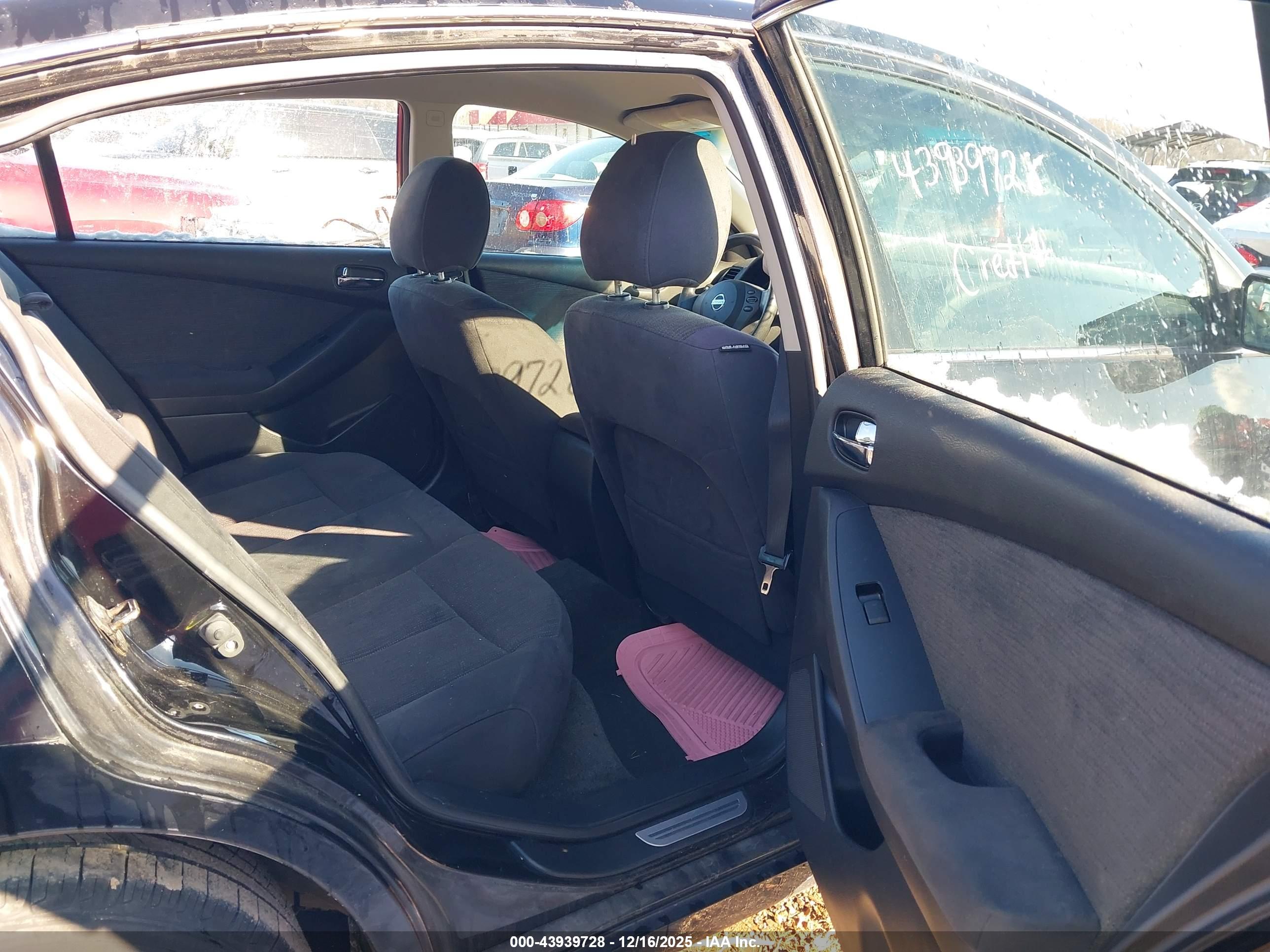 NISSAN ALTIMA image 8
