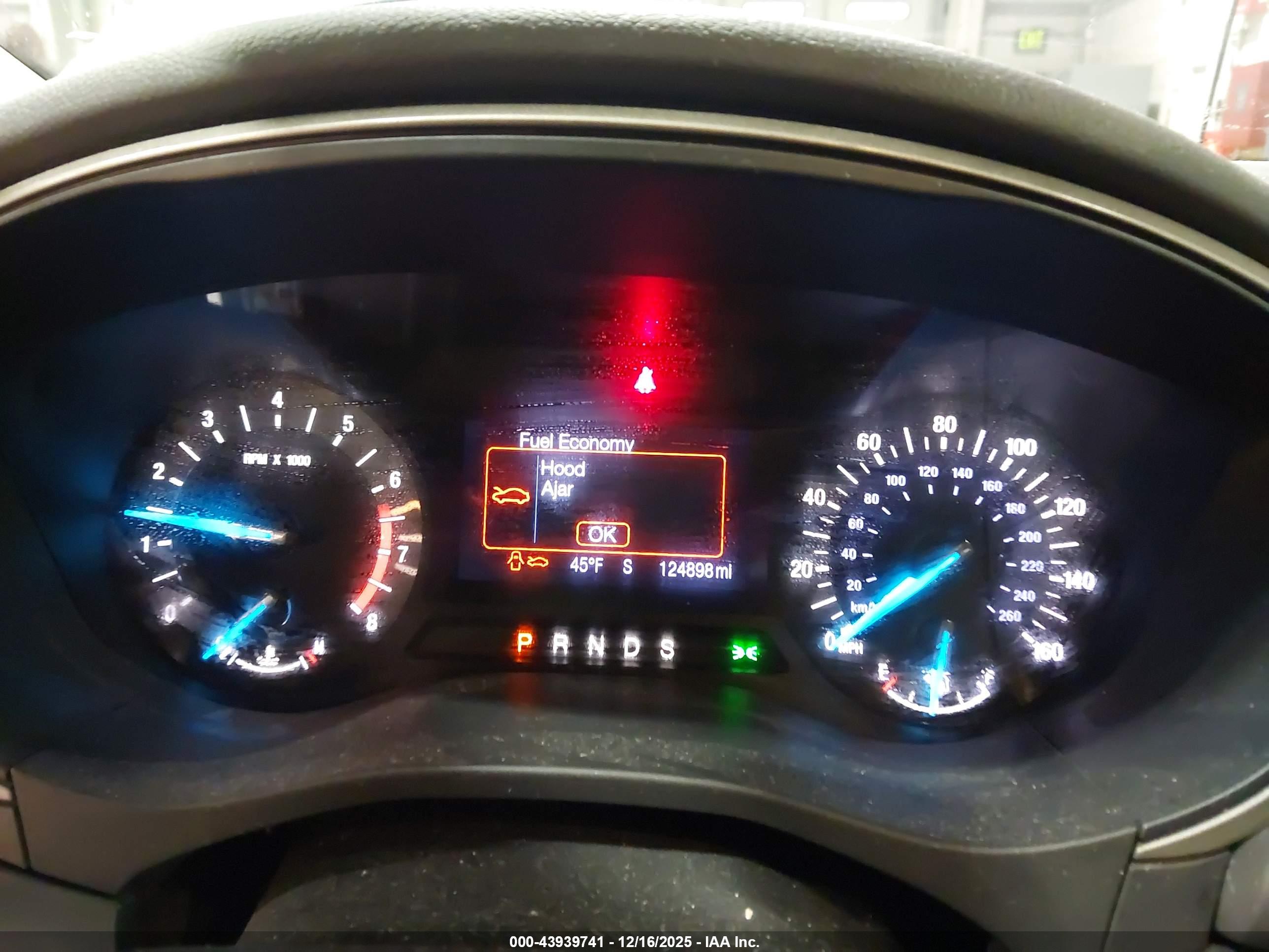 FORD FUSION image 7