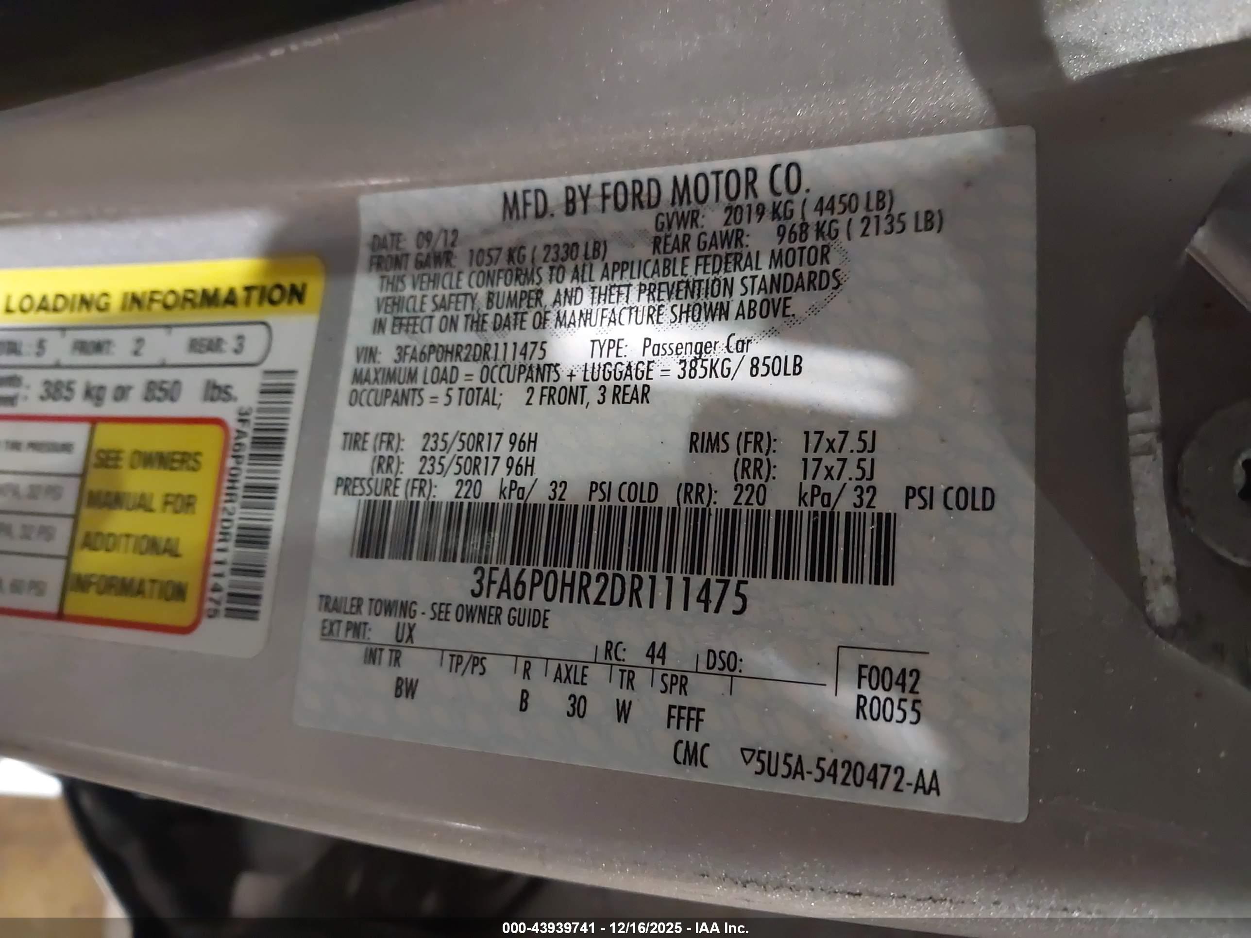 FORD FUSION image 9