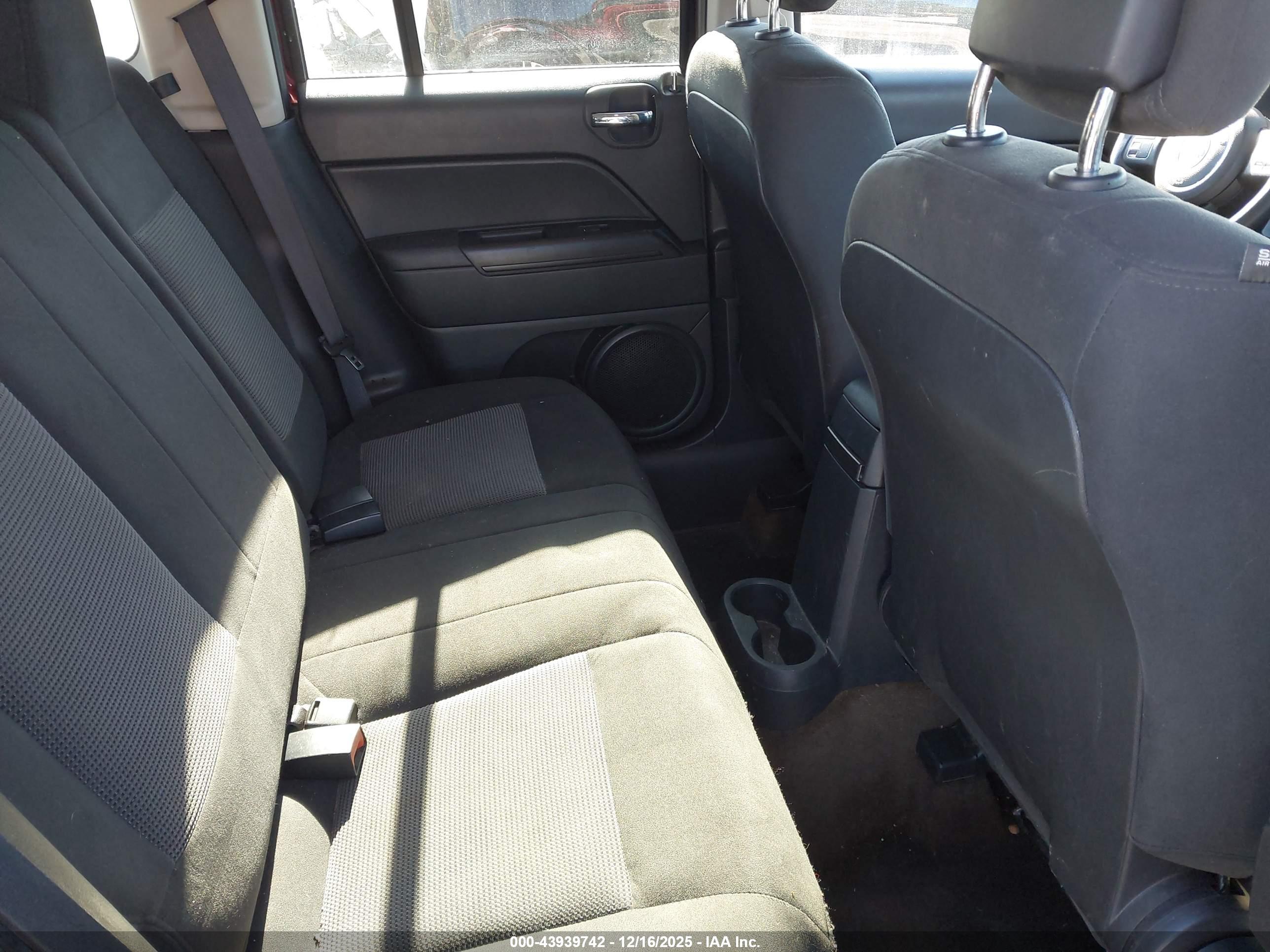 JEEP PATRIOT image 8