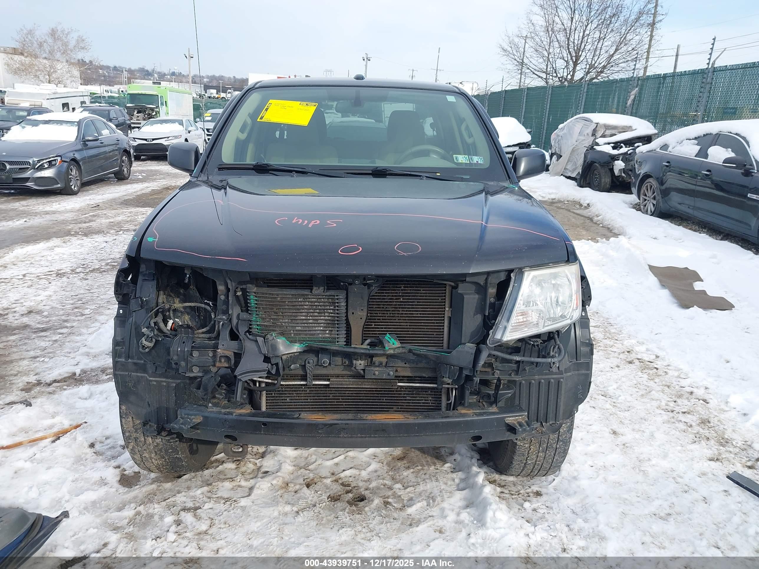 NISSAN FRONTIER image 6
