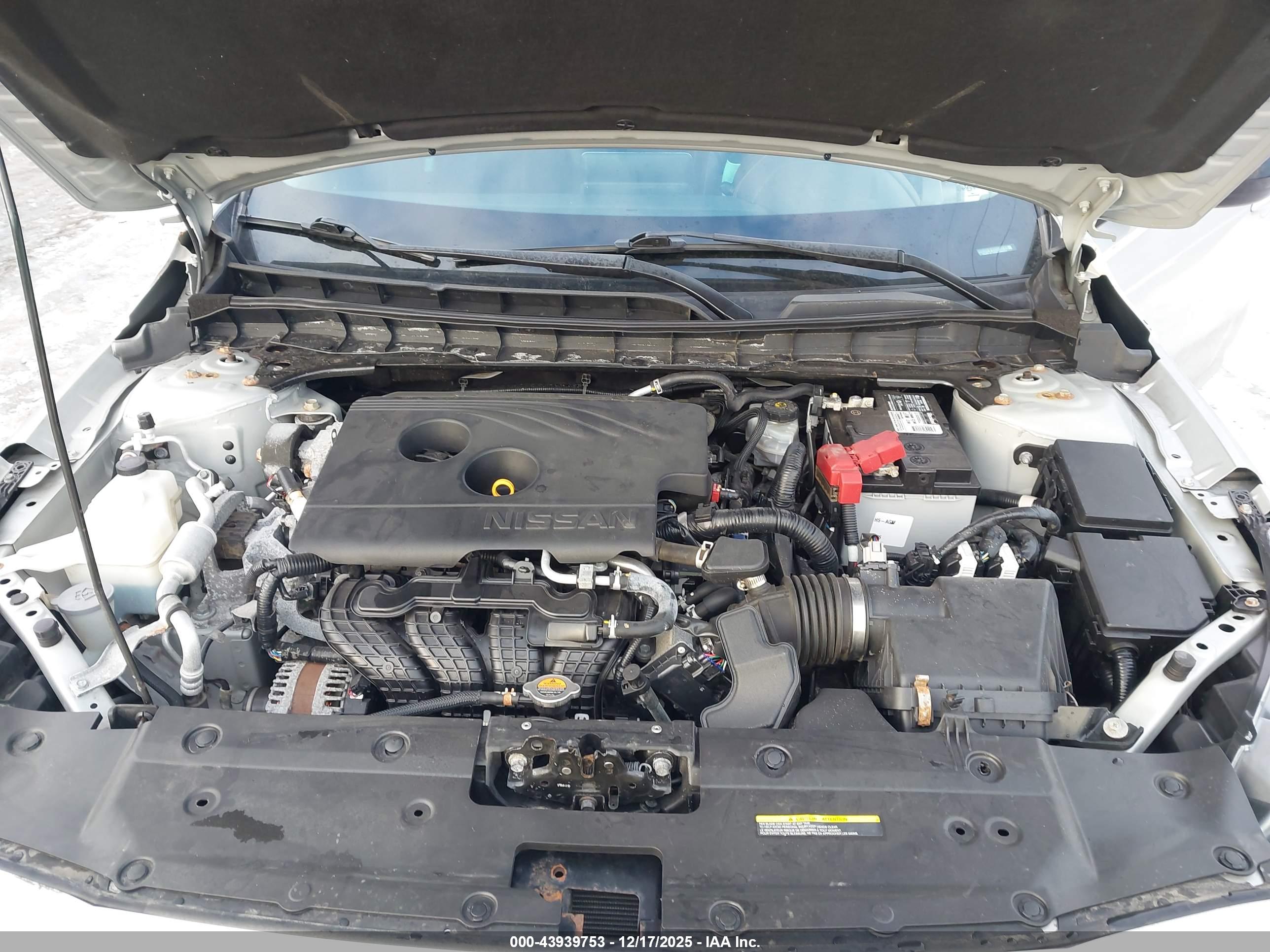 NISSAN ALTIMA image 10