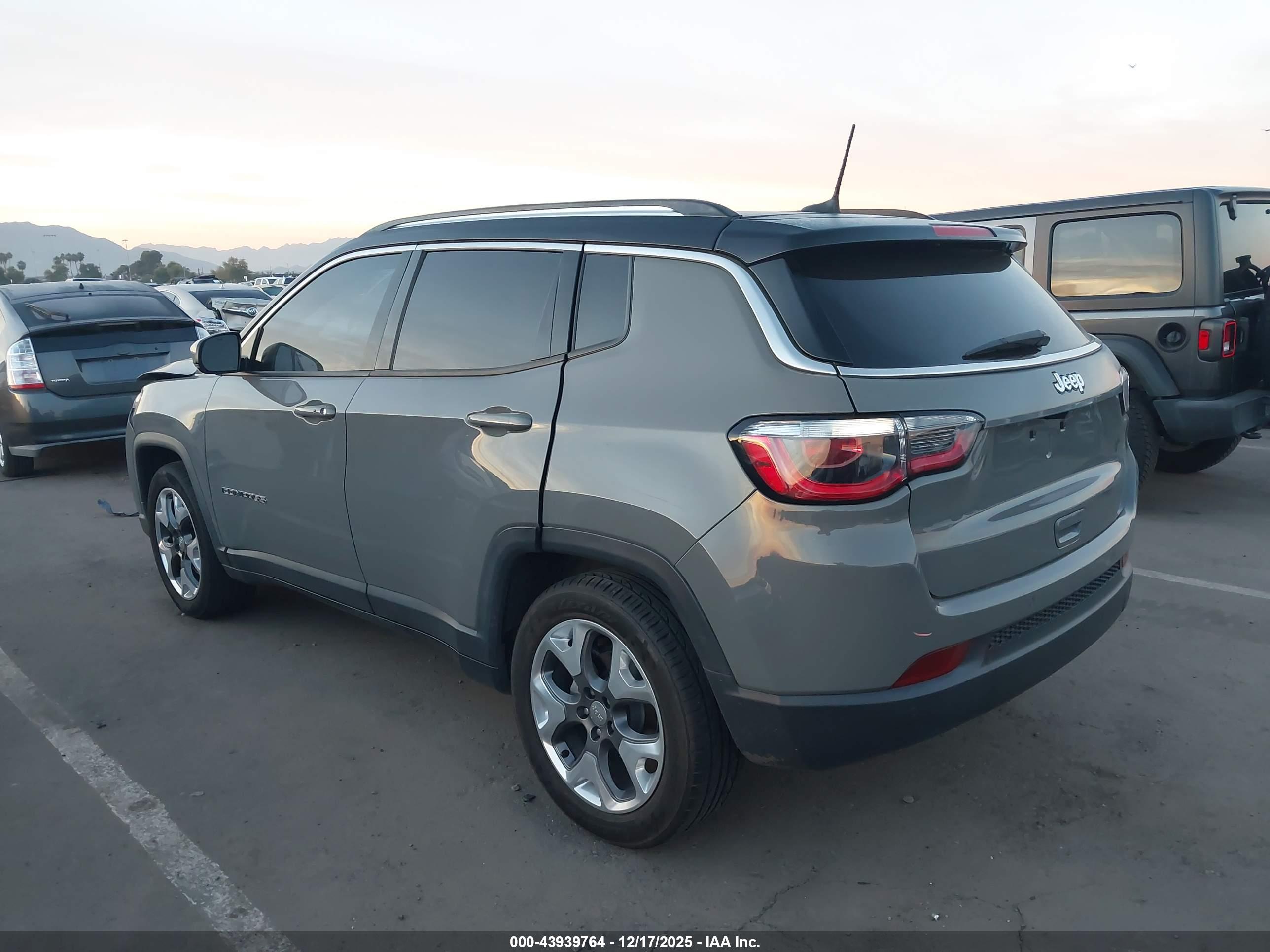 JEEP COMPASS image 3