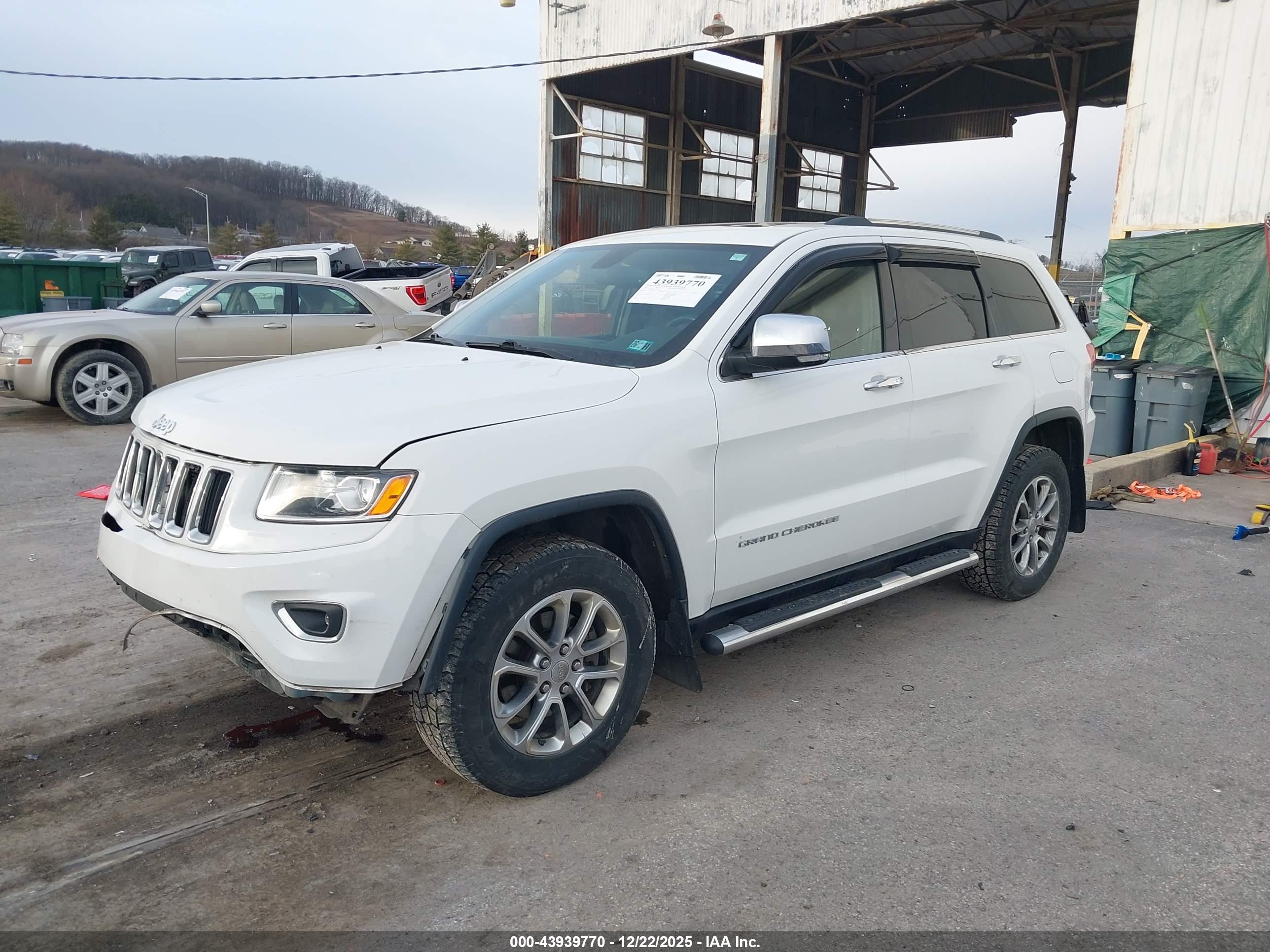 JEEP GRAND image 2