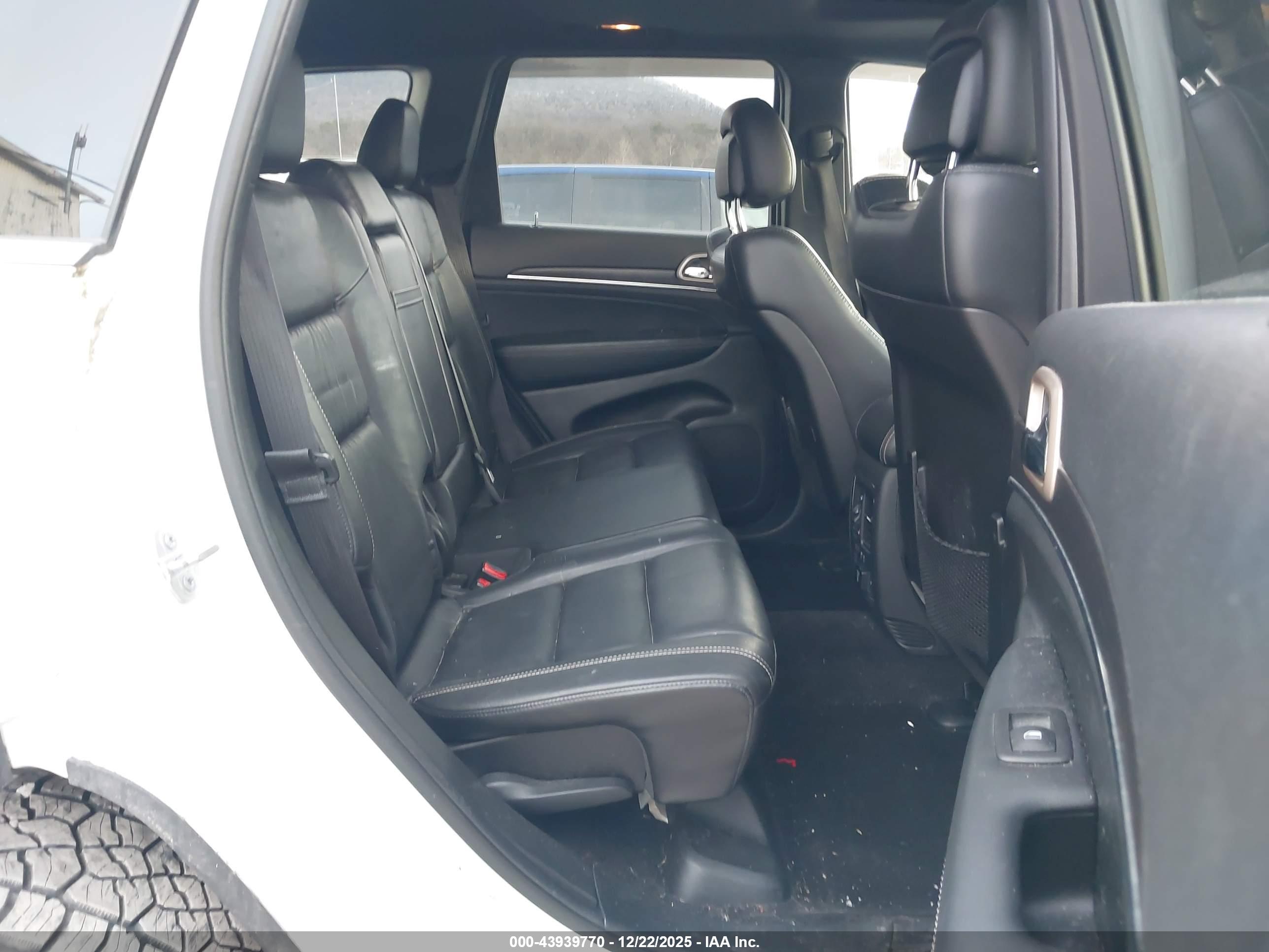 JEEP GRAND image 8