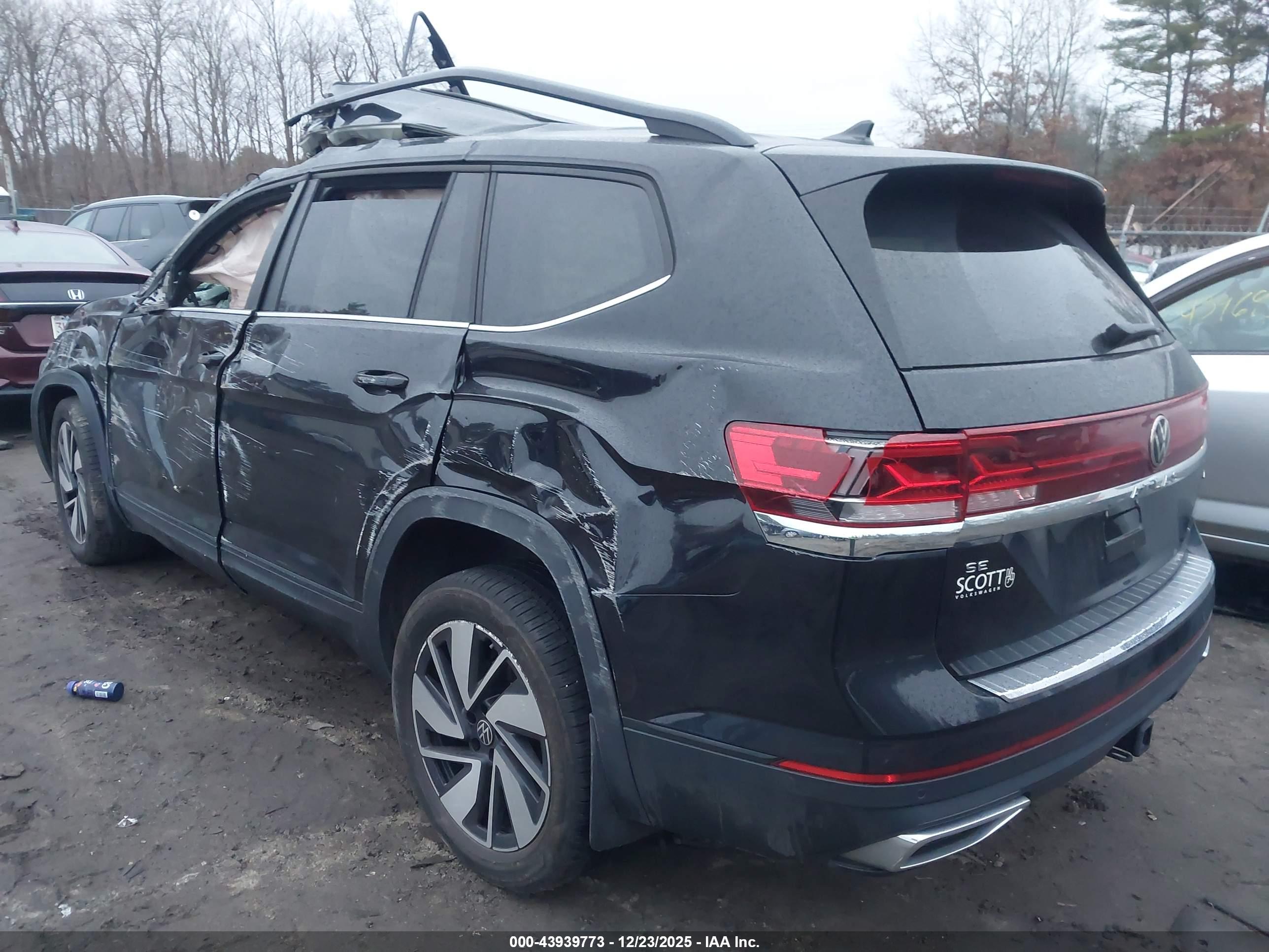 VOLKSWAGEN ATLAS image 3
