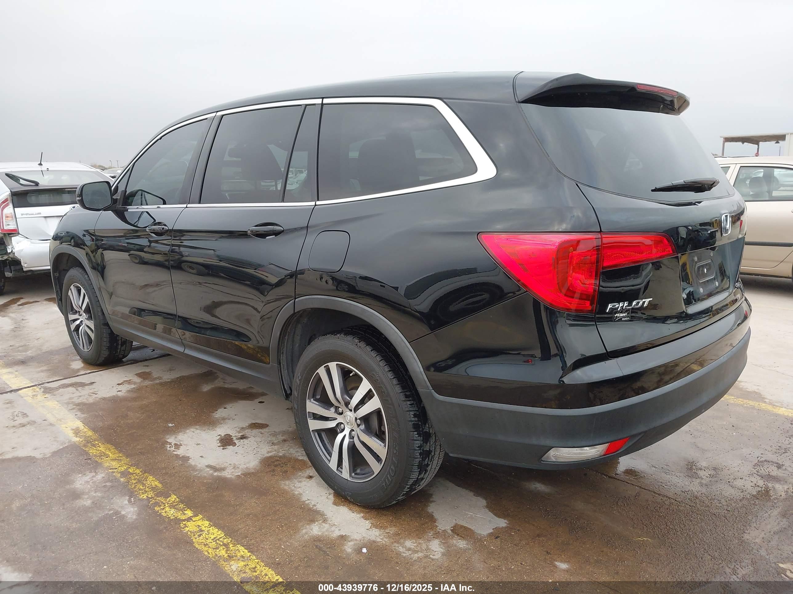 HONDA PILOT image 3