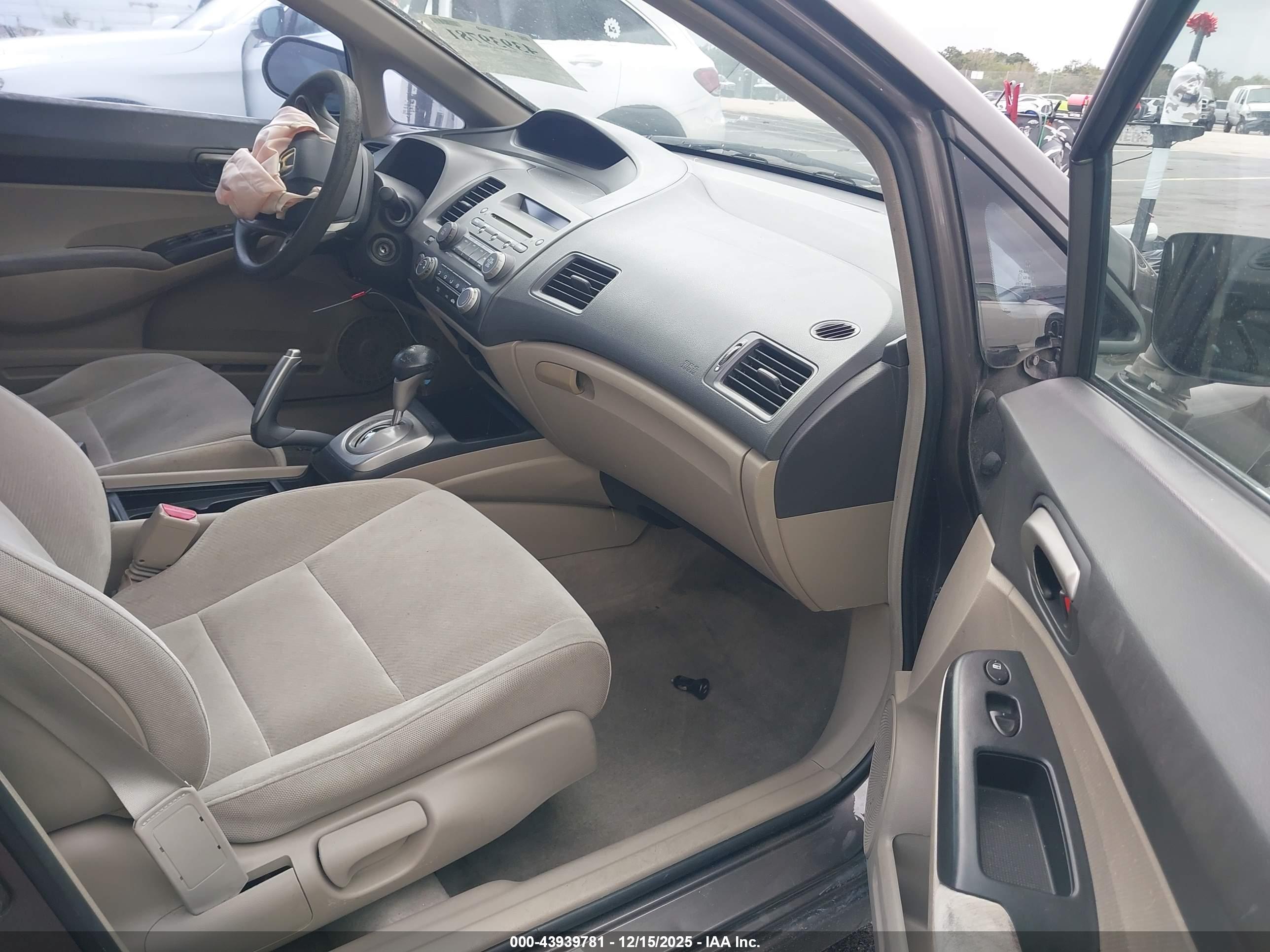 HONDA CIVIC image 5