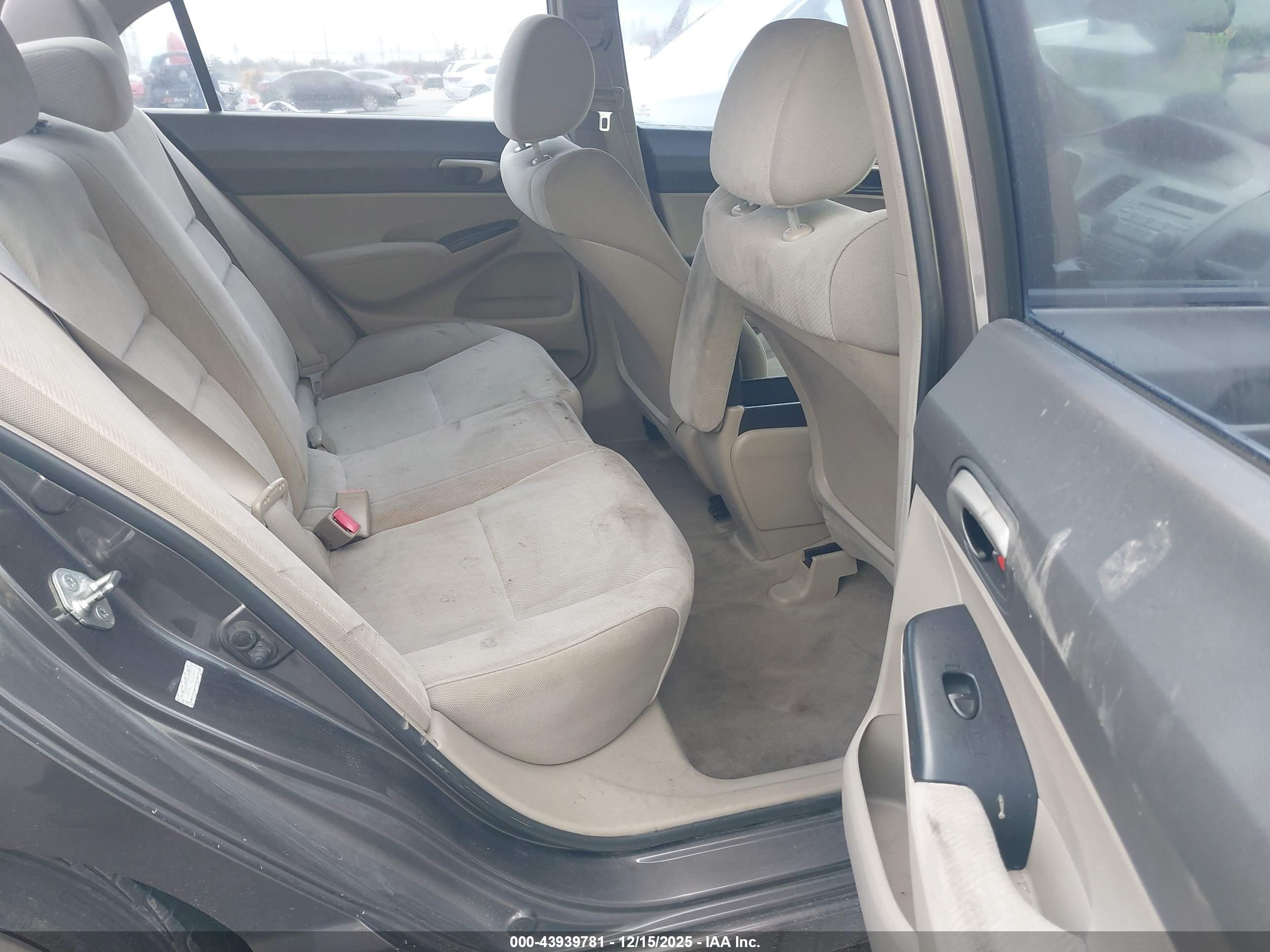 HONDA CIVIC image 8