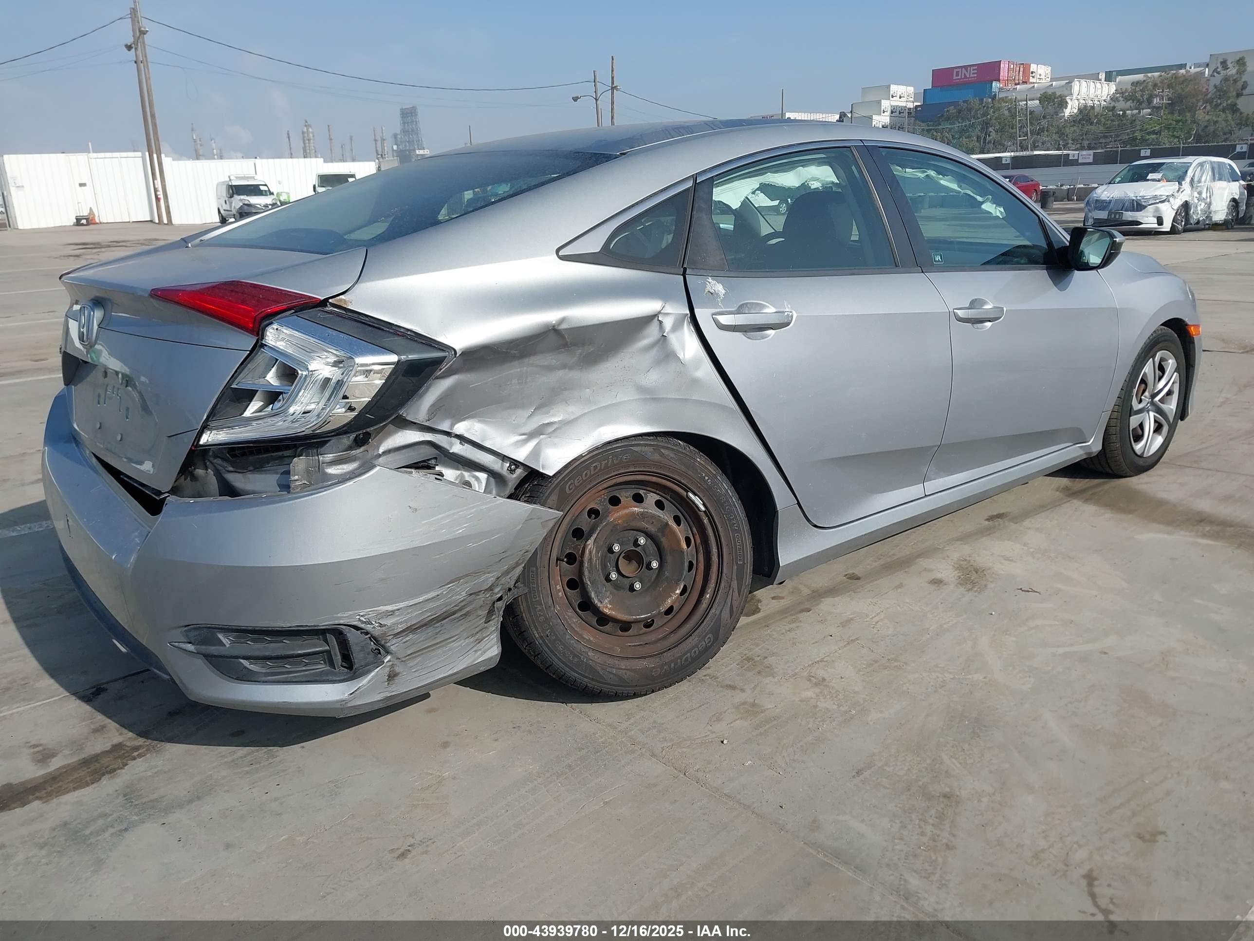 HONDA CIVIC image 4