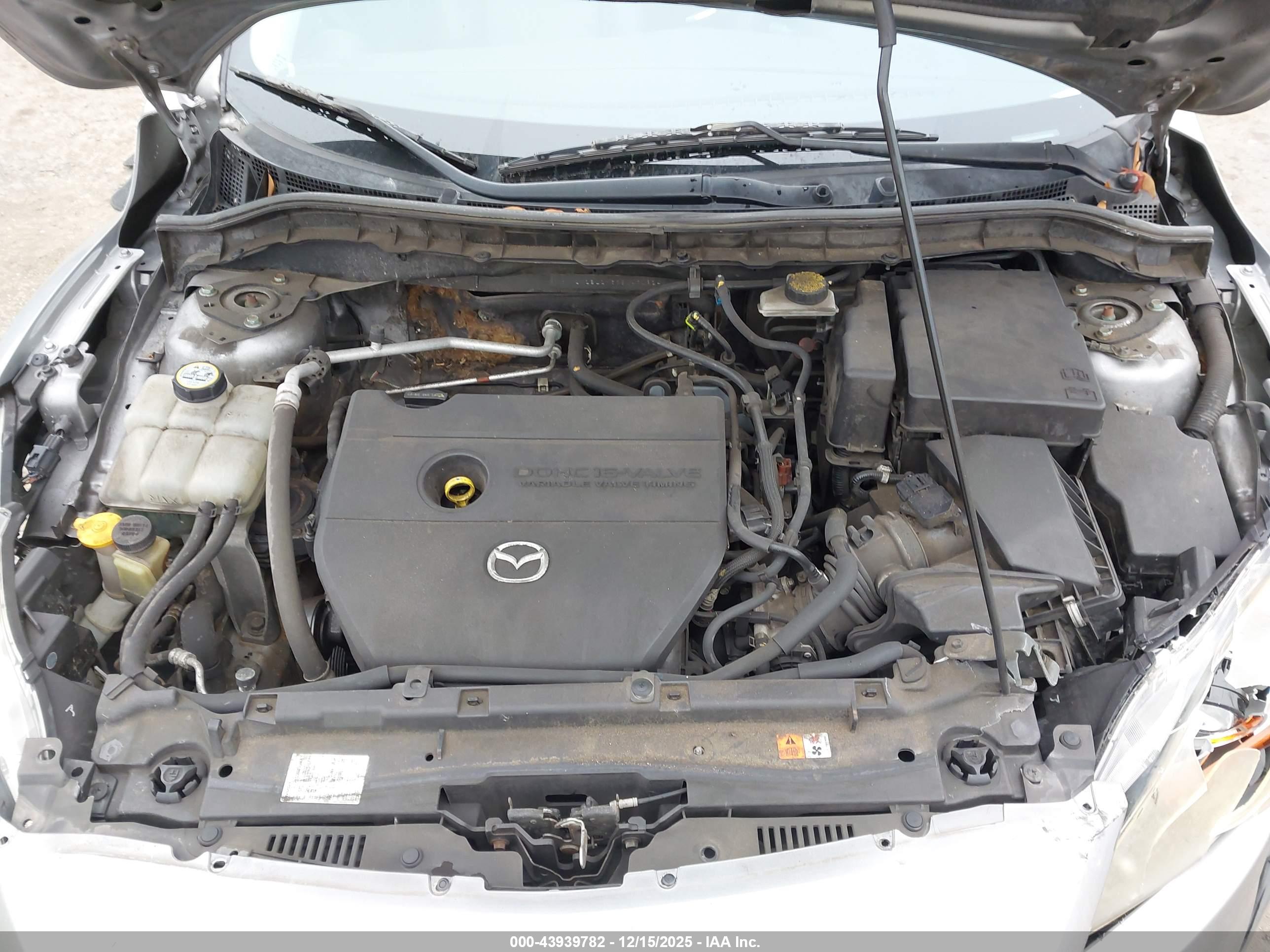 MAZDA MAZDA3 image 10