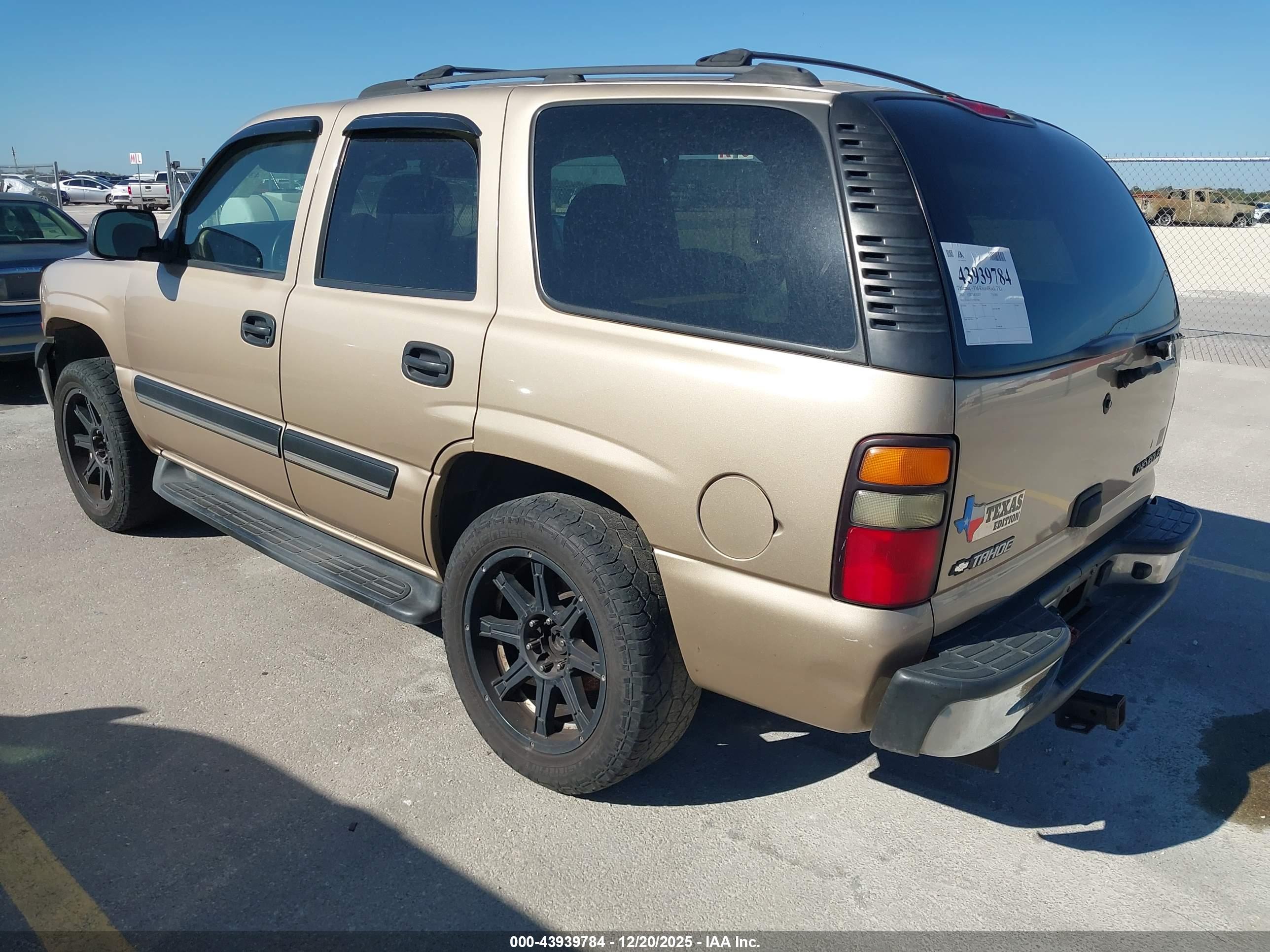 CHEVROLET TAHOE image 3