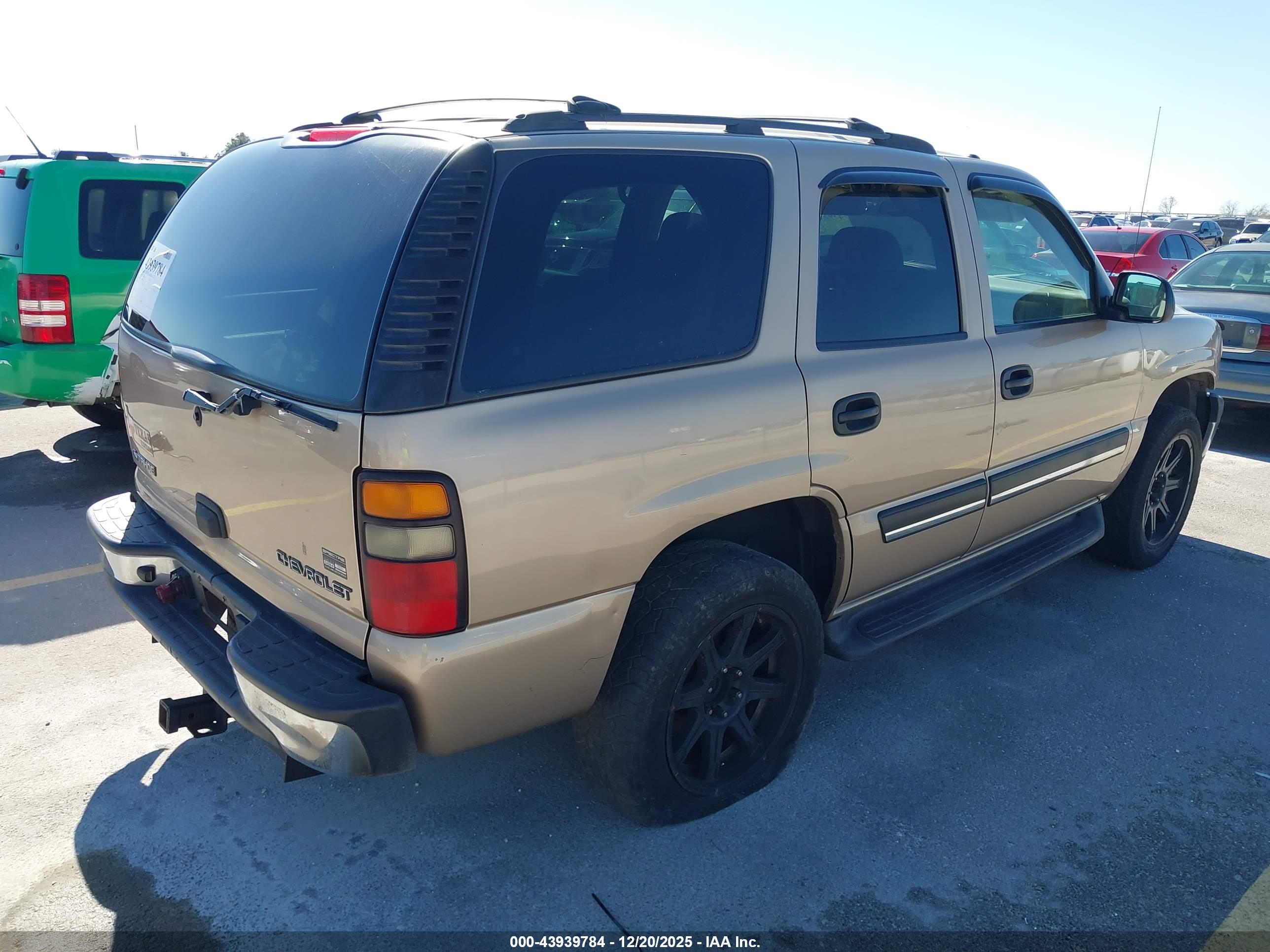 CHEVROLET TAHOE image 4