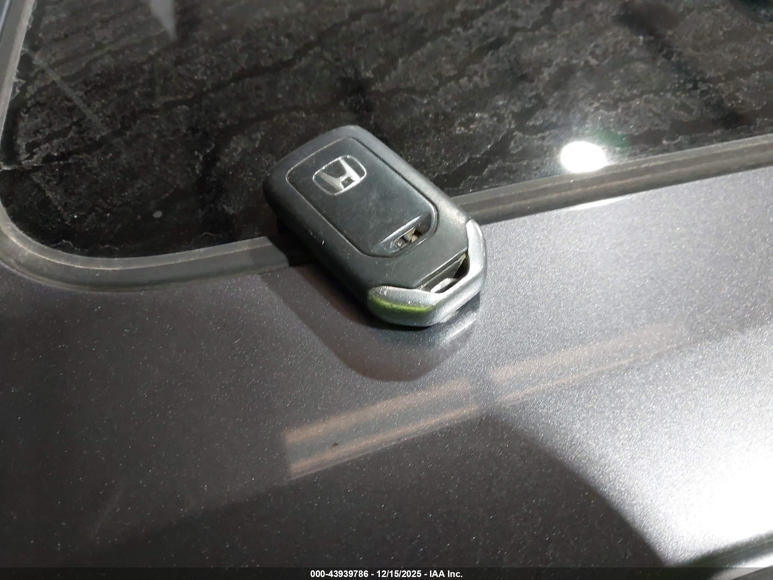 HONDA CIVIC image 11