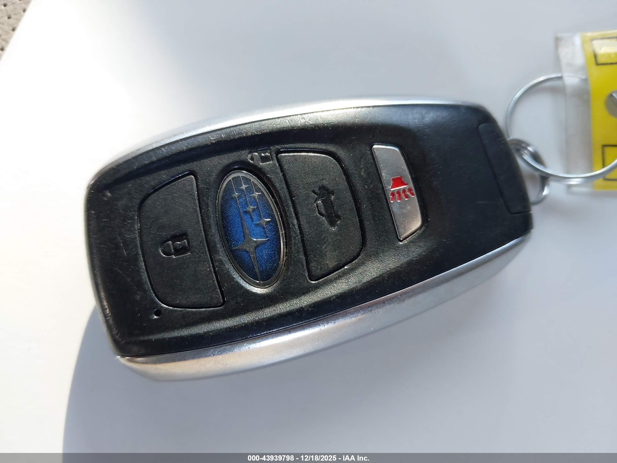 SUBARU OUTBACK image 11