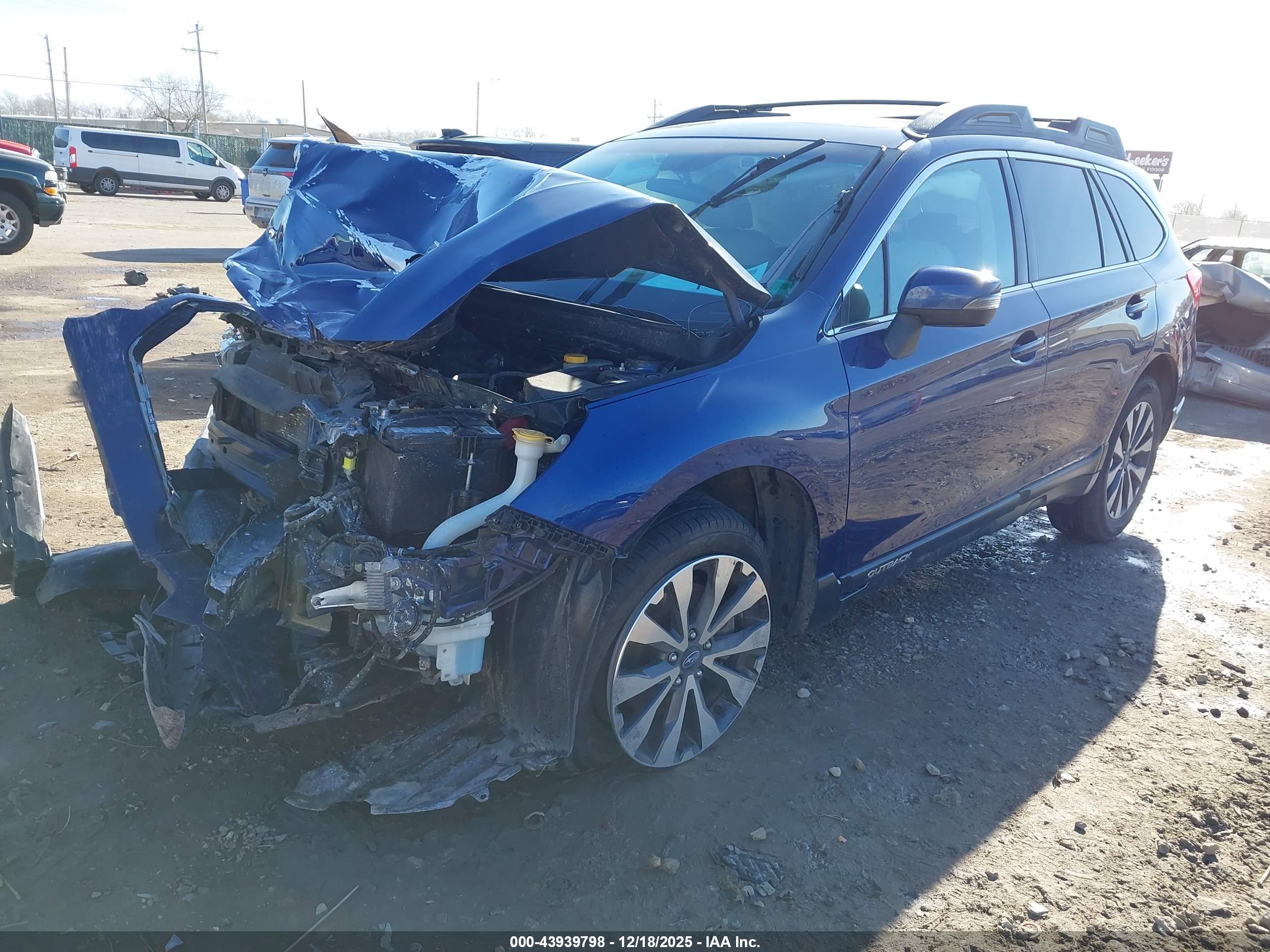 SUBARU OUTBACK image 2