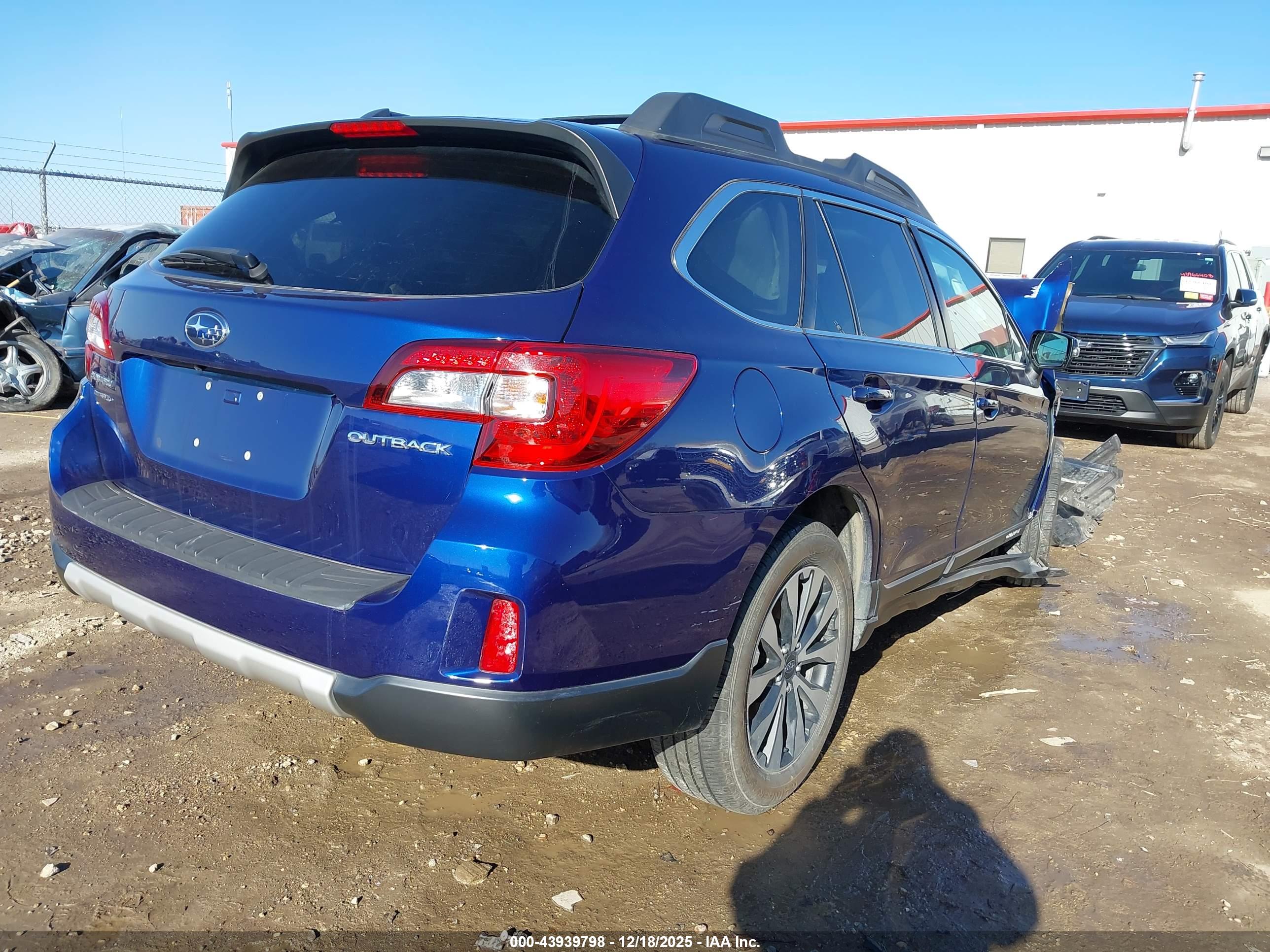 SUBARU OUTBACK image 4