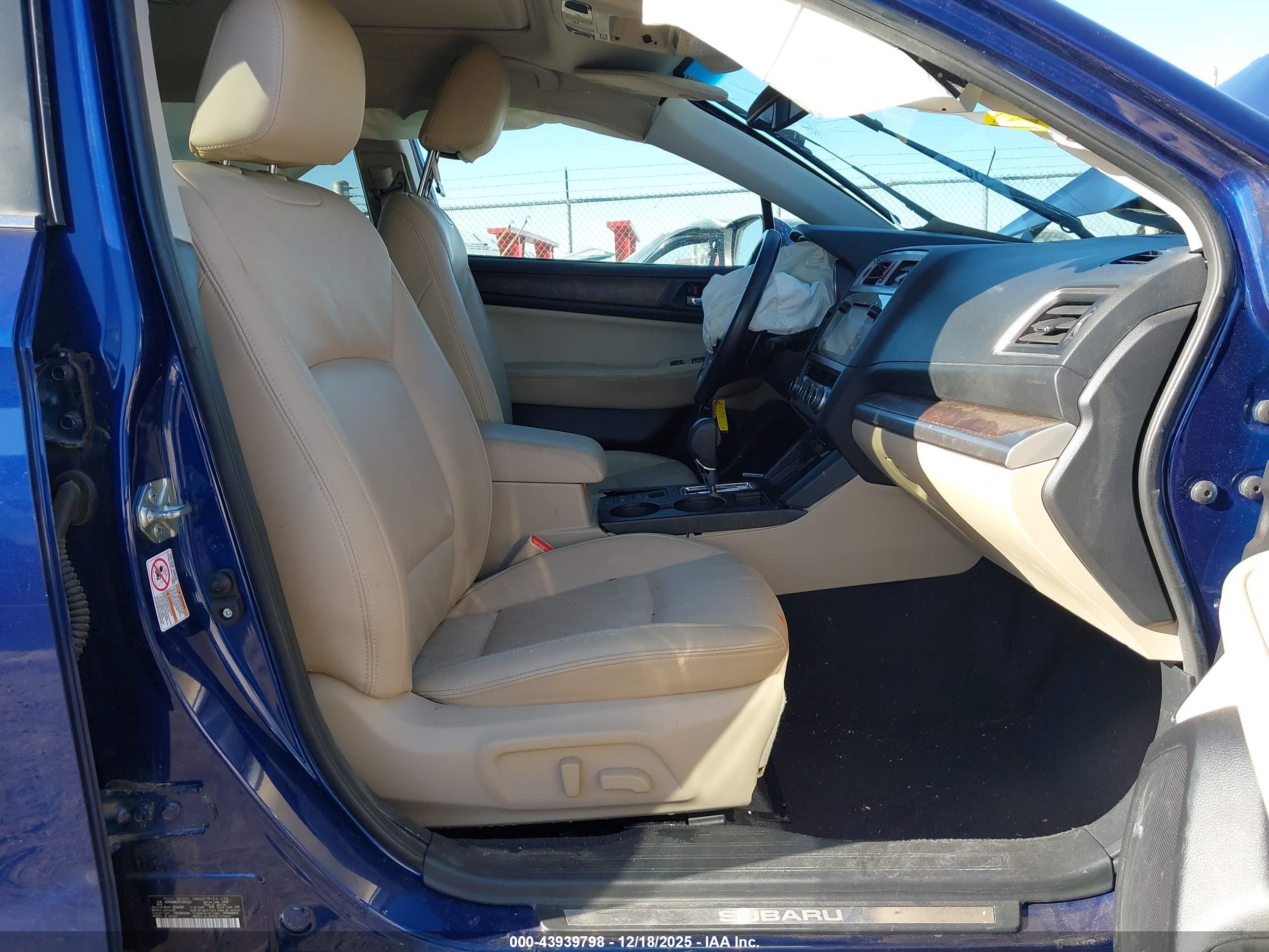 SUBARU OUTBACK image 5