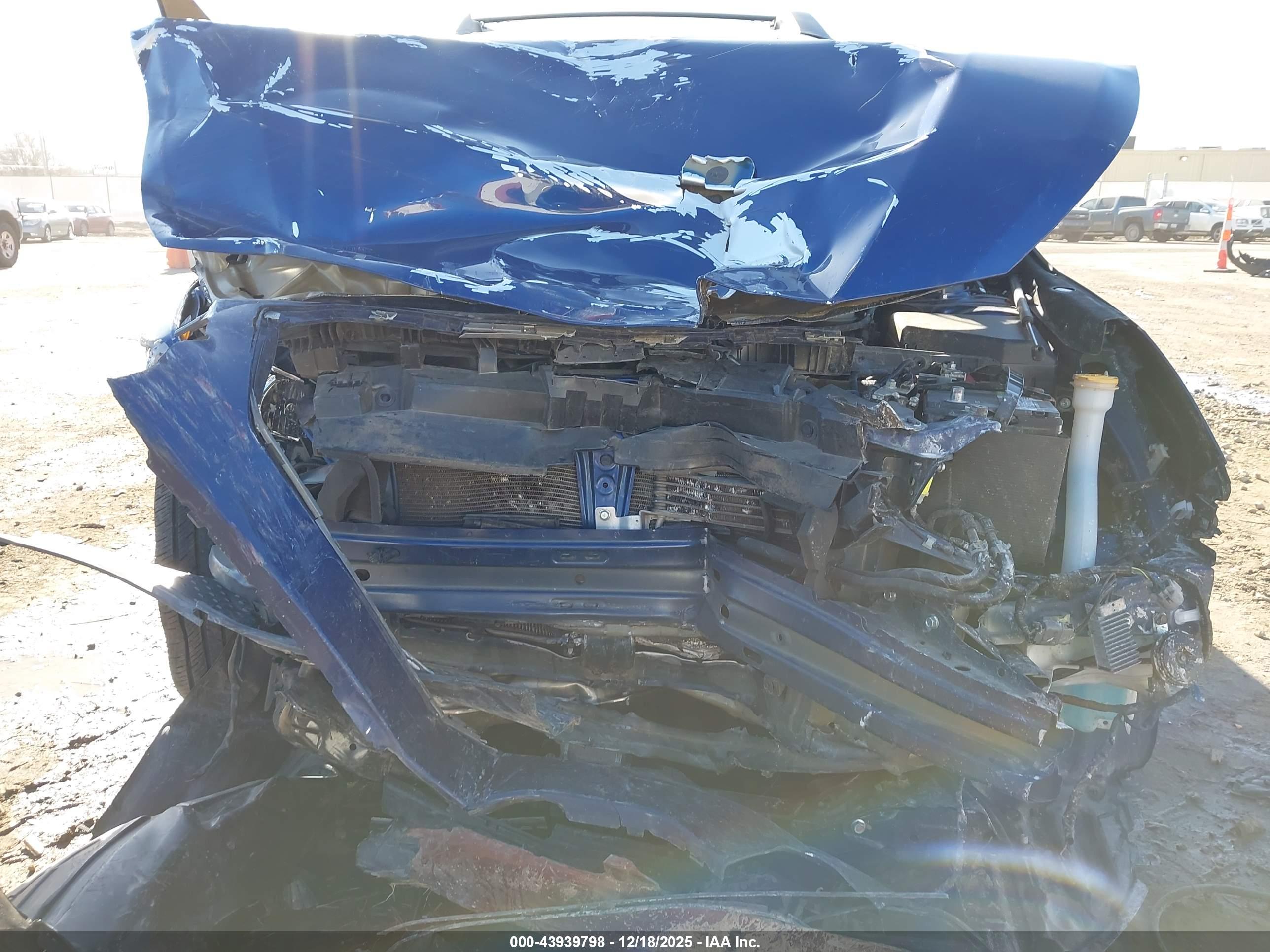 SUBARU OUTBACK image 6