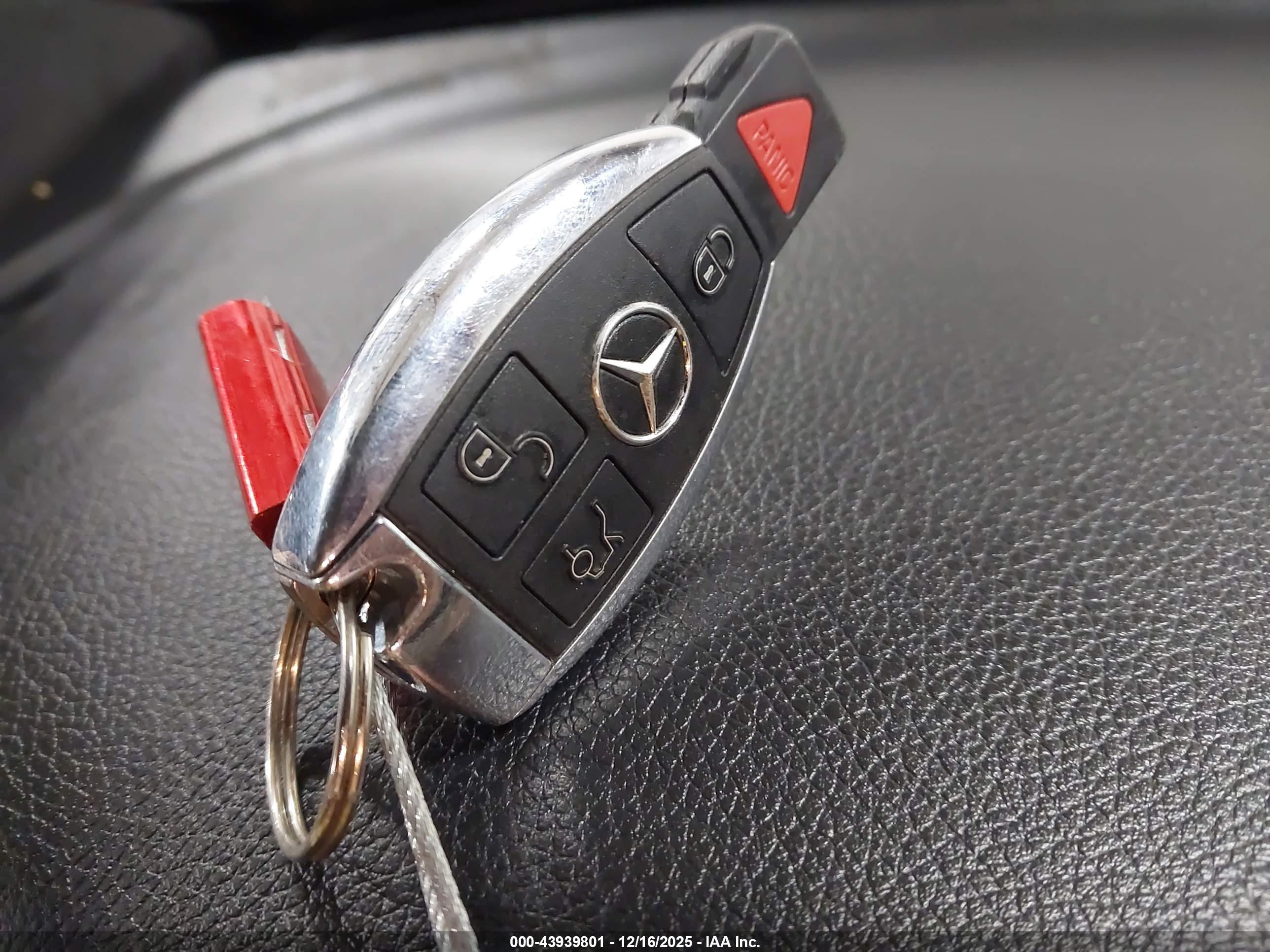 MERCEDES-BENZ C image 11