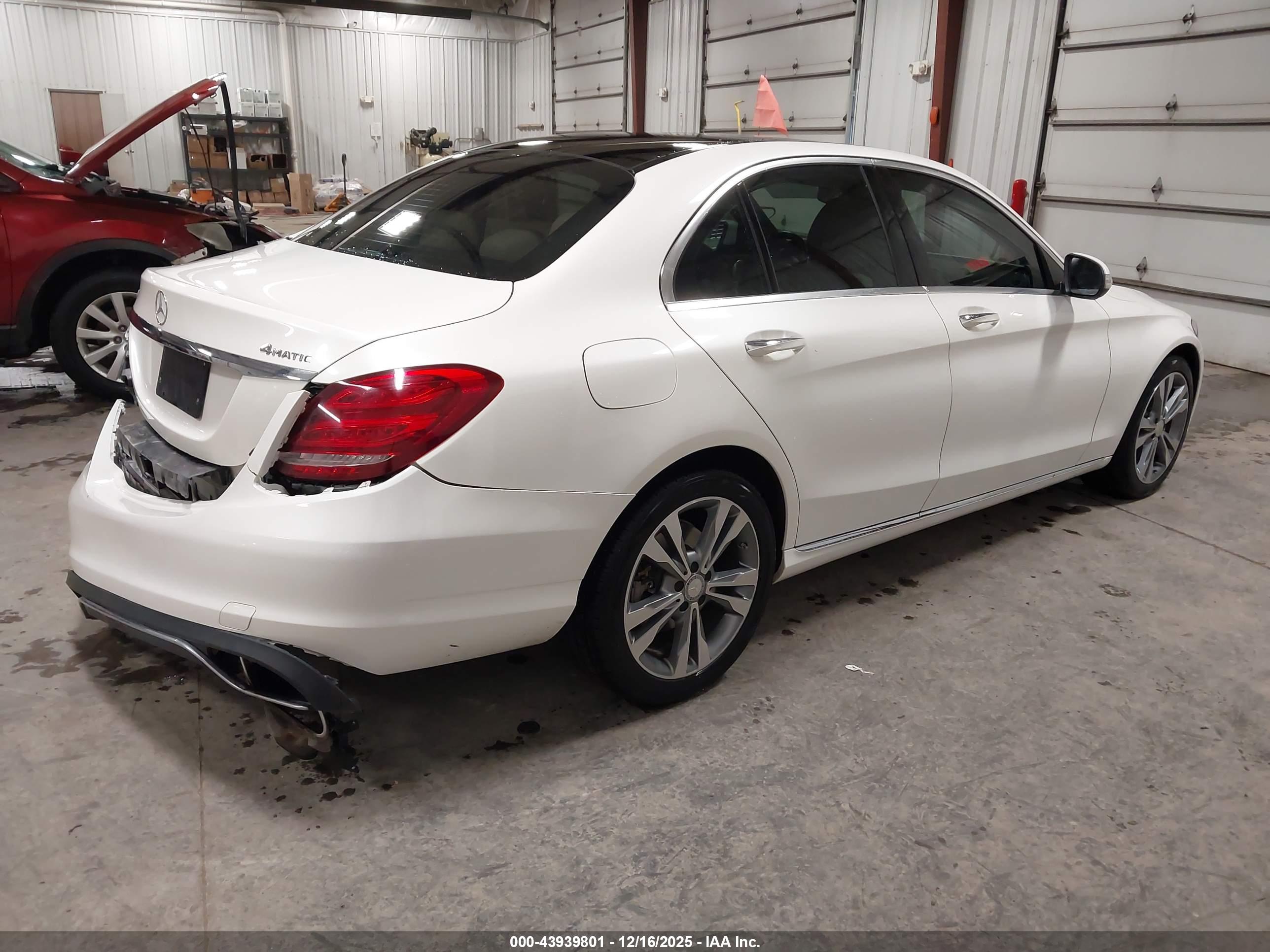 MERCEDES-BENZ C image 4