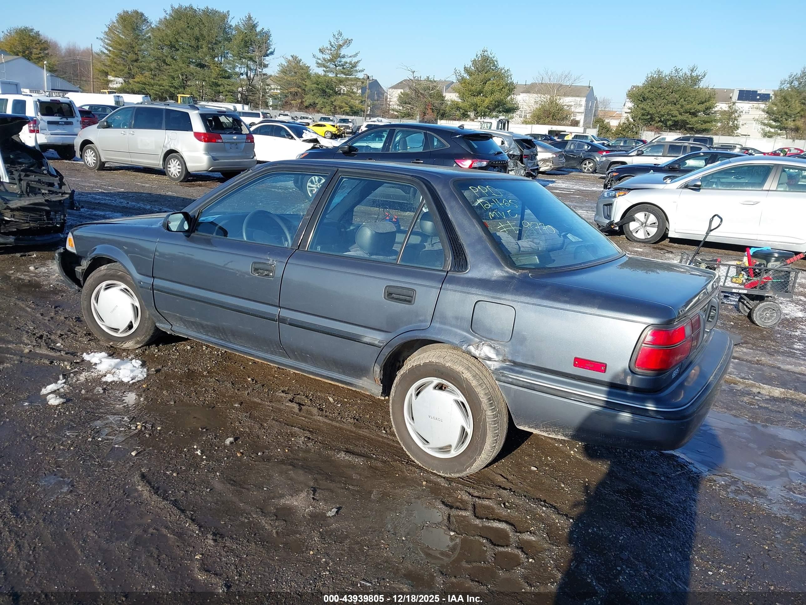 TOYOTA COROLLA image 3