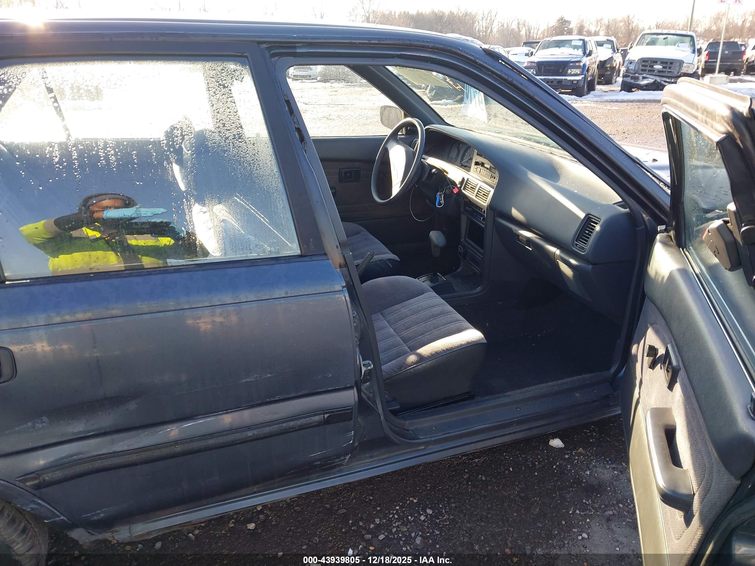 TOYOTA COROLLA image 5