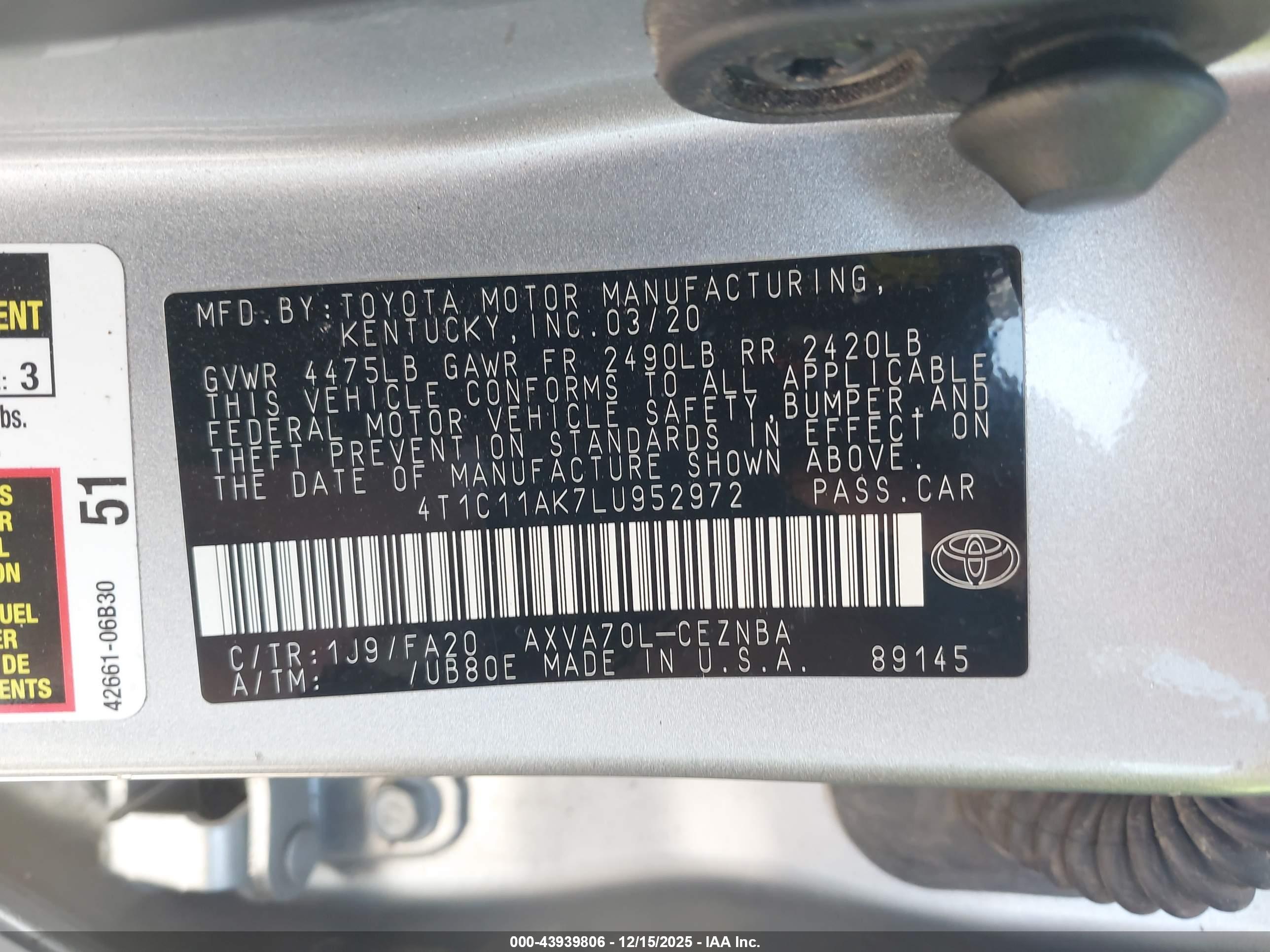 TOYOTA CAMRY image 9
