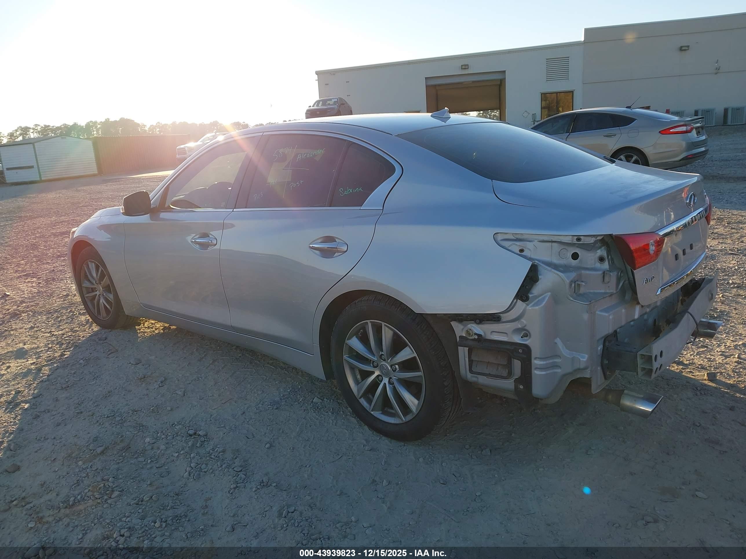 INFINITI Q50 image 3