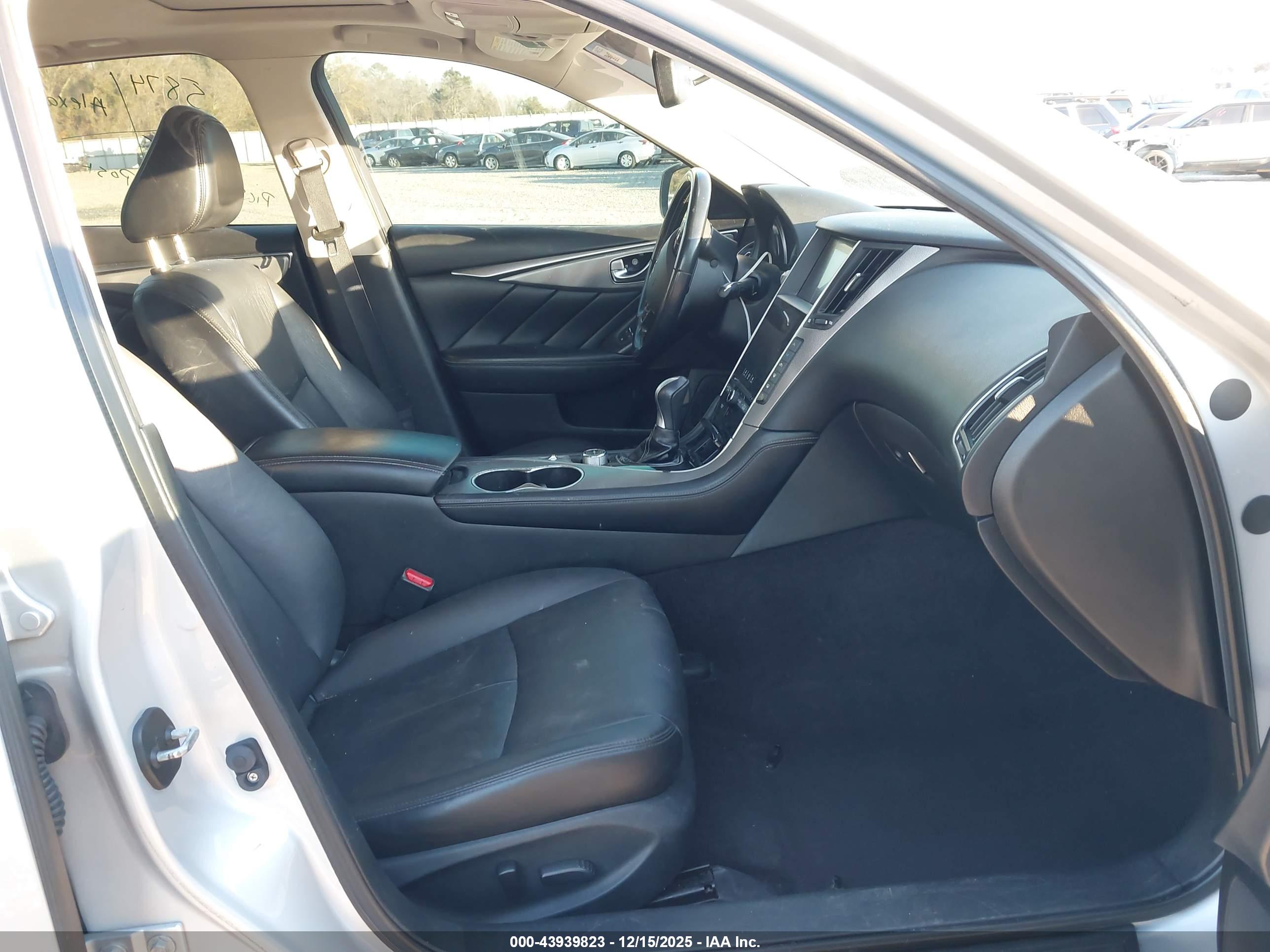 INFINITI Q50 image 5