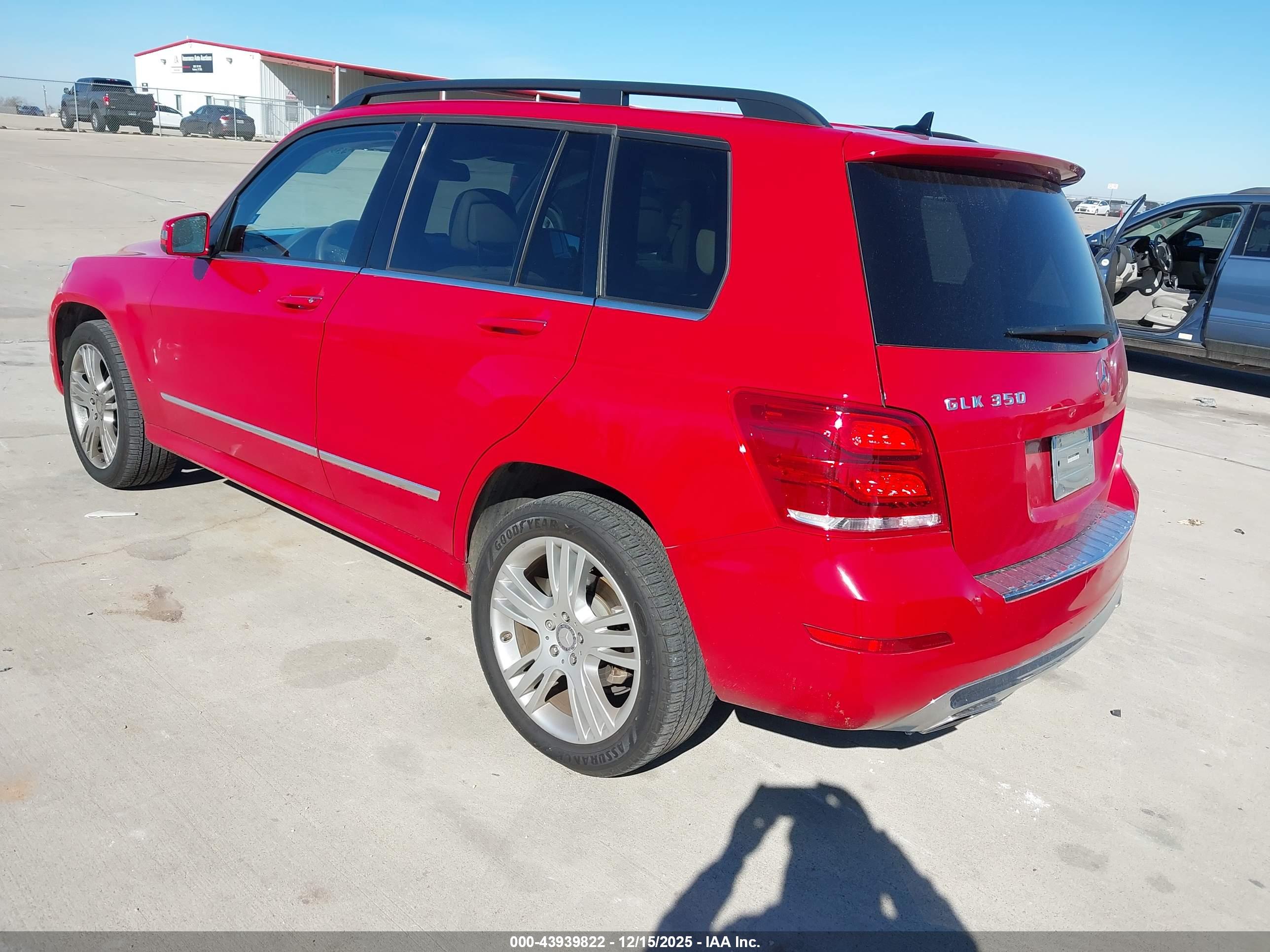 MERCEDES-BENZ GLK image 3
