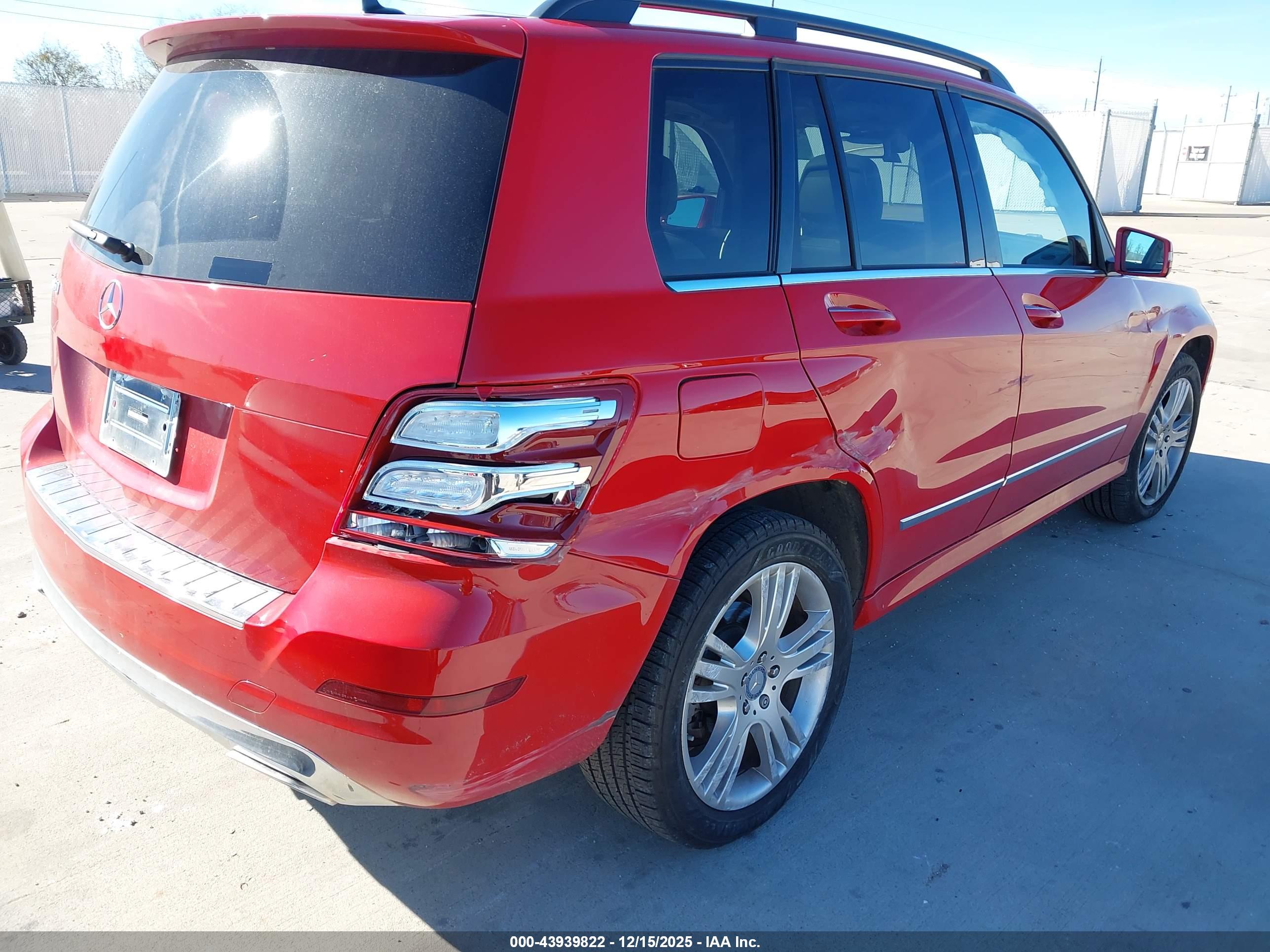 MERCEDES-BENZ GLK image 6