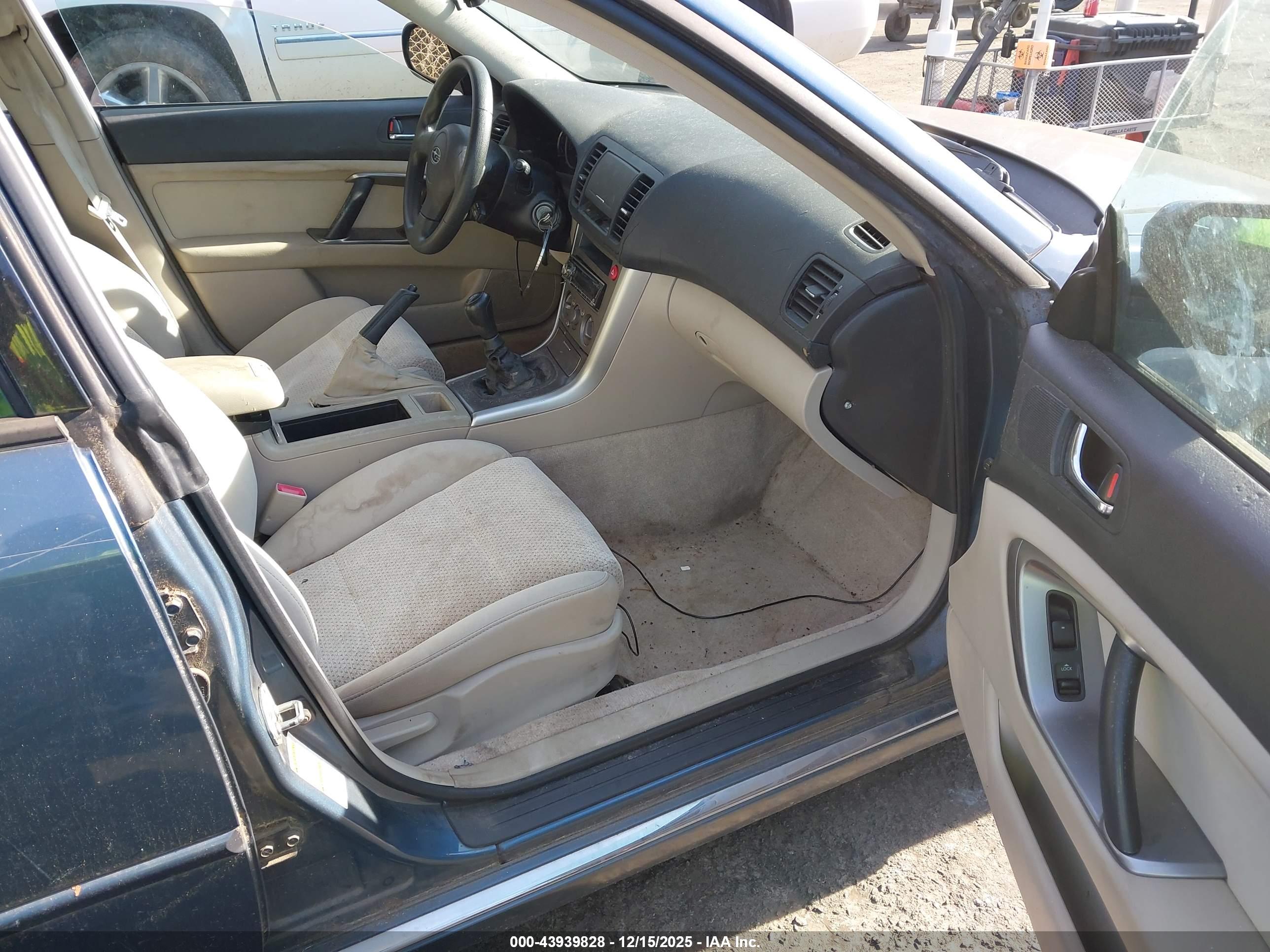 SUBARU LEGACY image 5