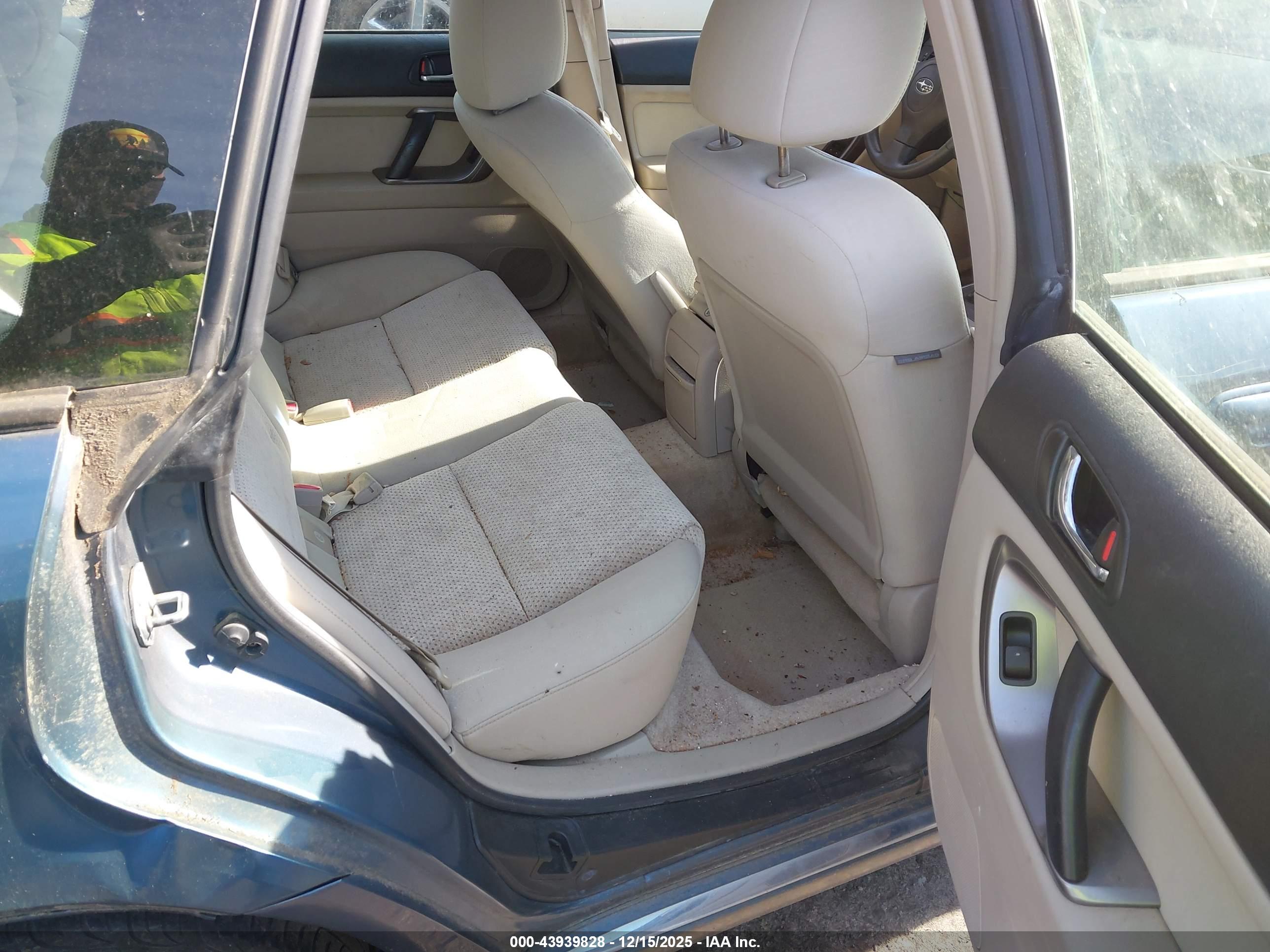 SUBARU LEGACY image 8