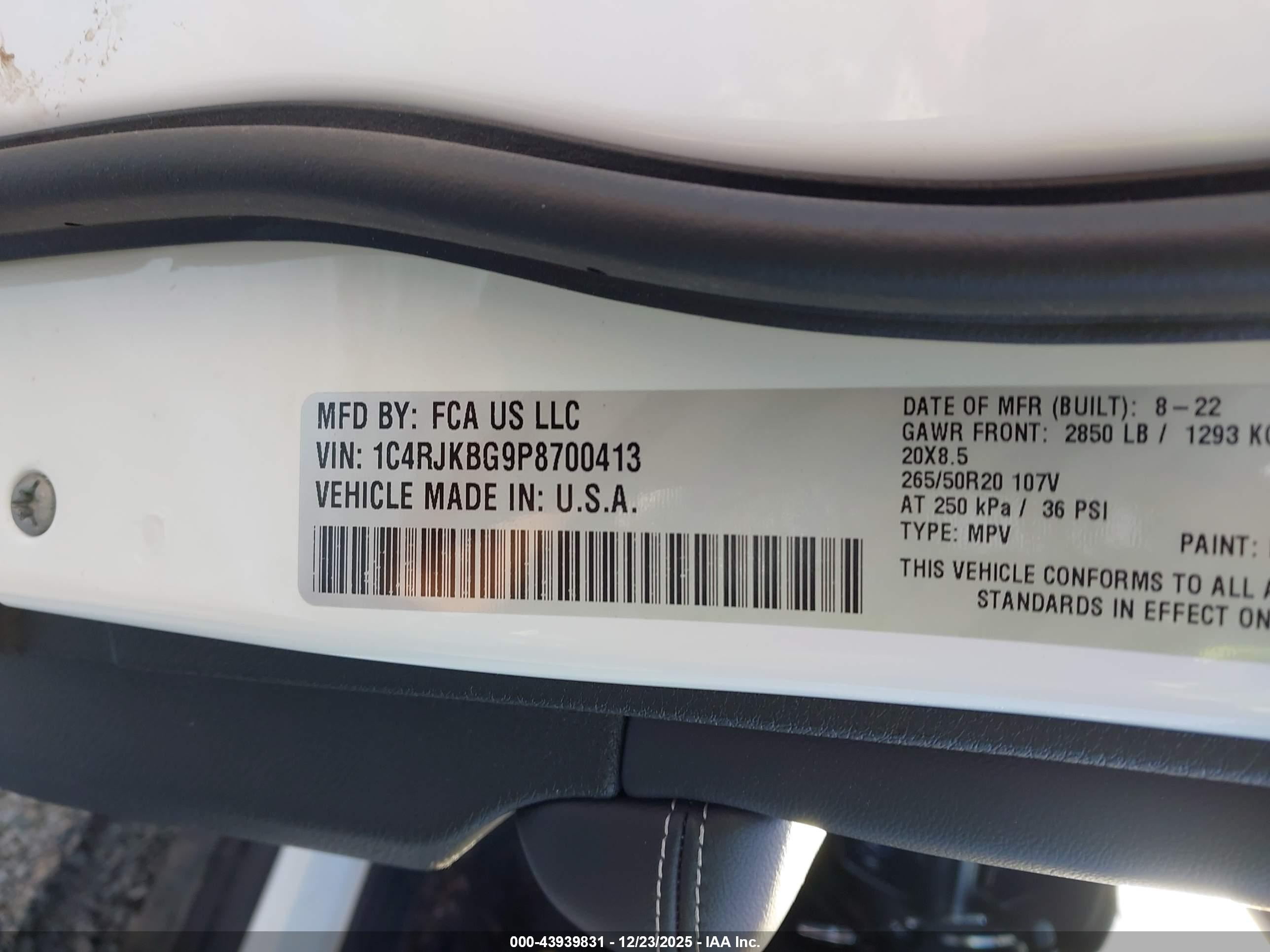 JEEP GRAND image 9