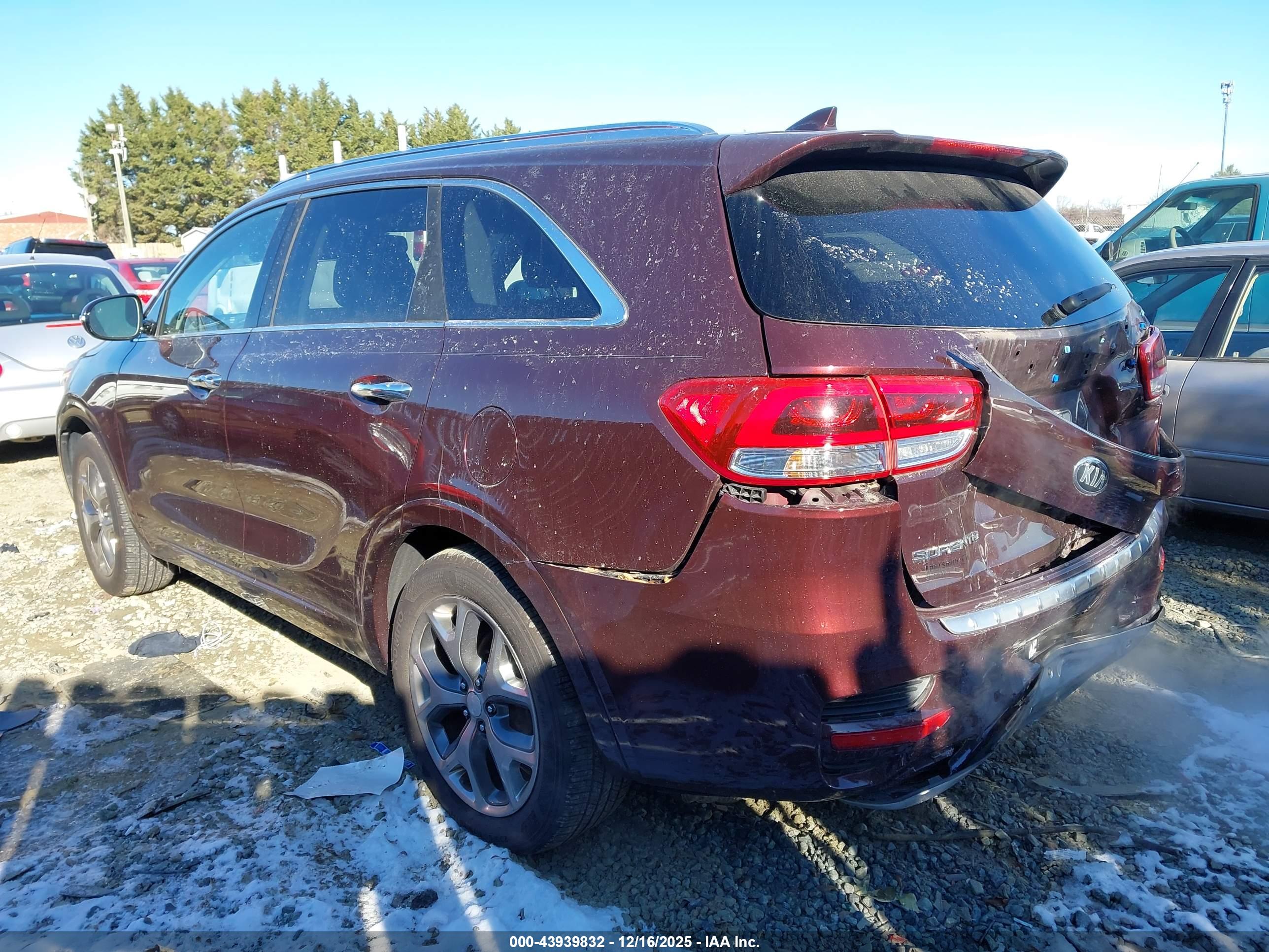 KIA SORENTO image 3