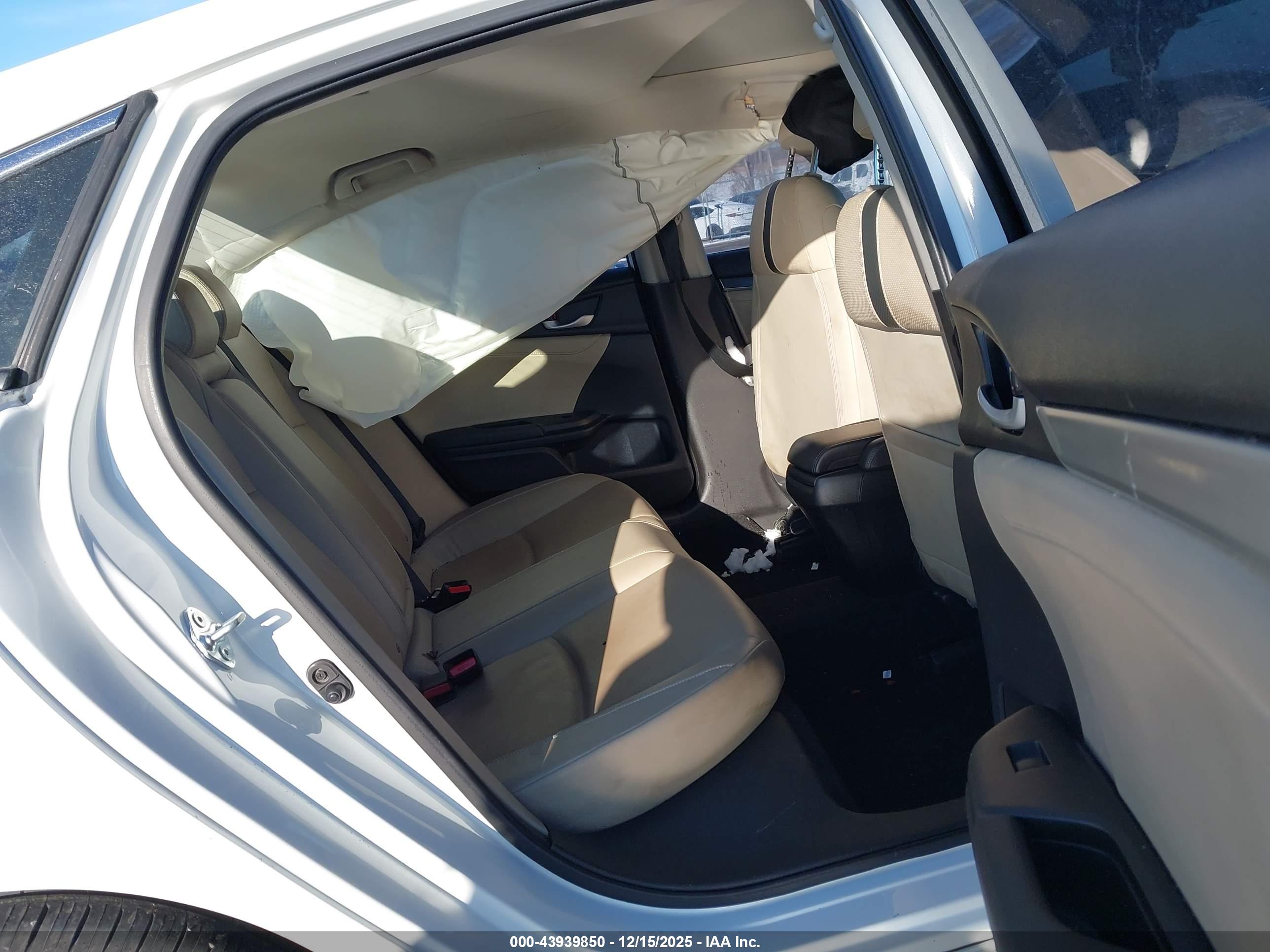 HONDA CIVIC image 8