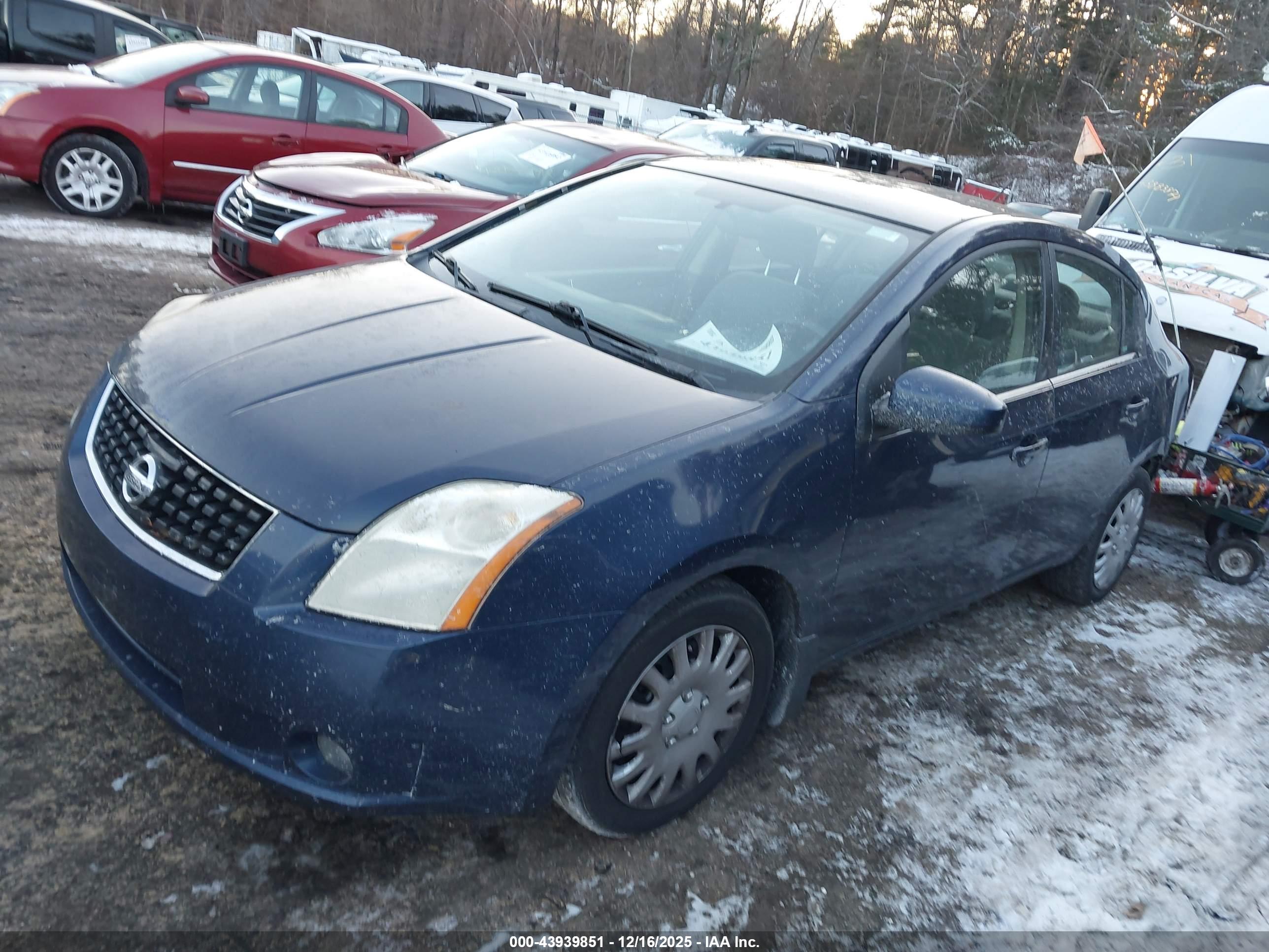 NISSAN SENTRA image 2